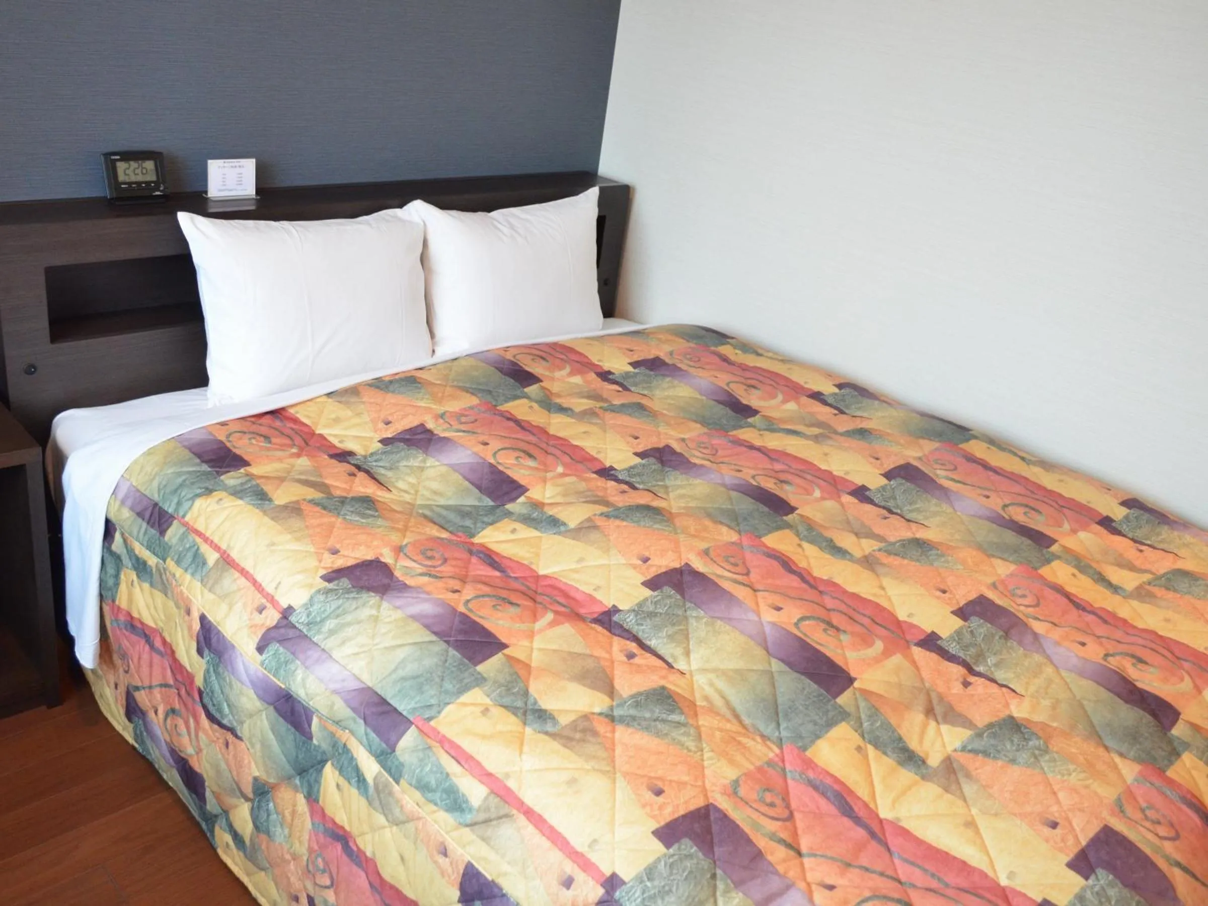 Economy Double Room - single occupancy - Non-Smoking in Yokohama Mandarin Hotel