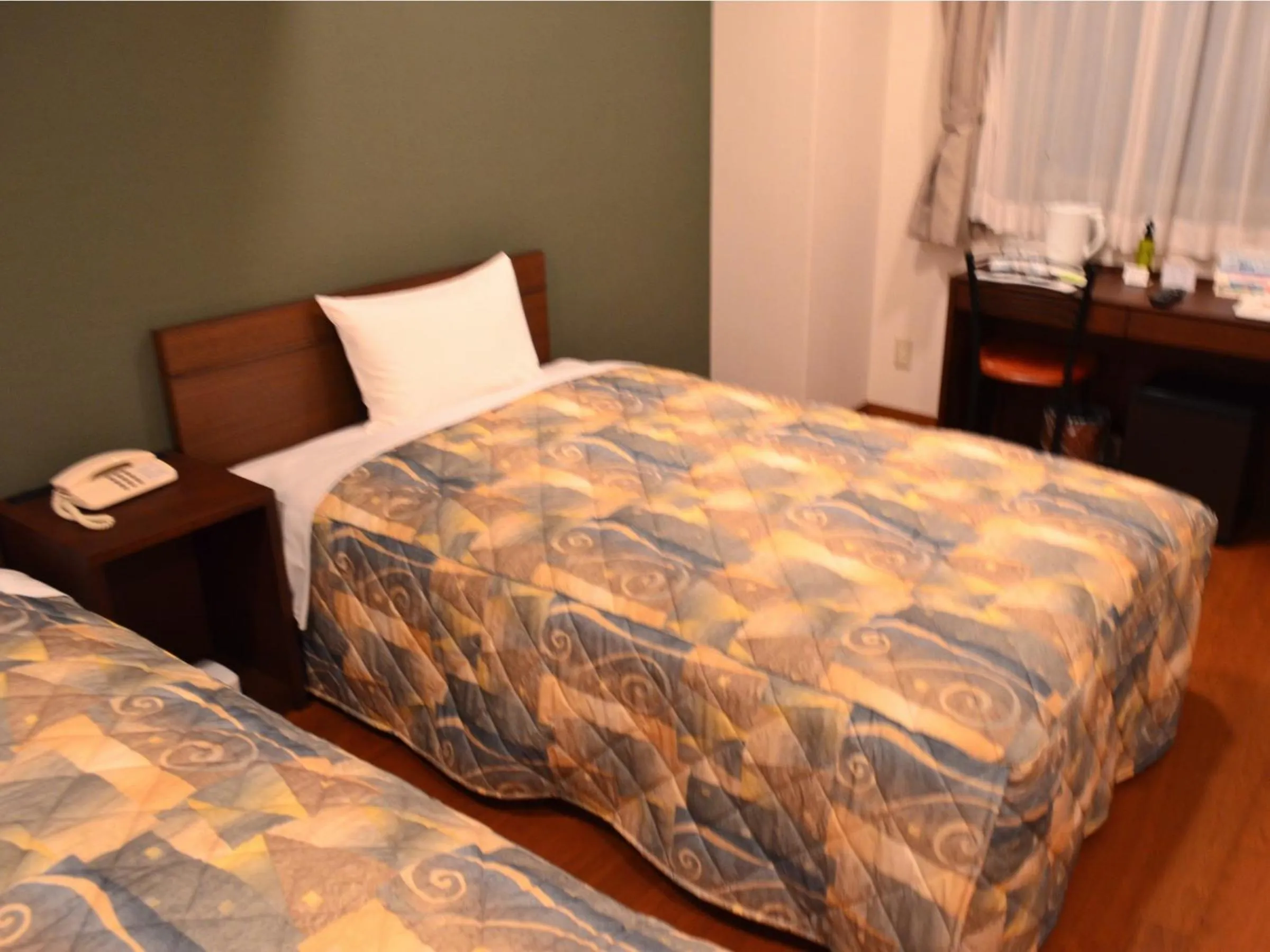 Economy Twin Room - Non-Smoking in Yokohama Mandarin Hotel