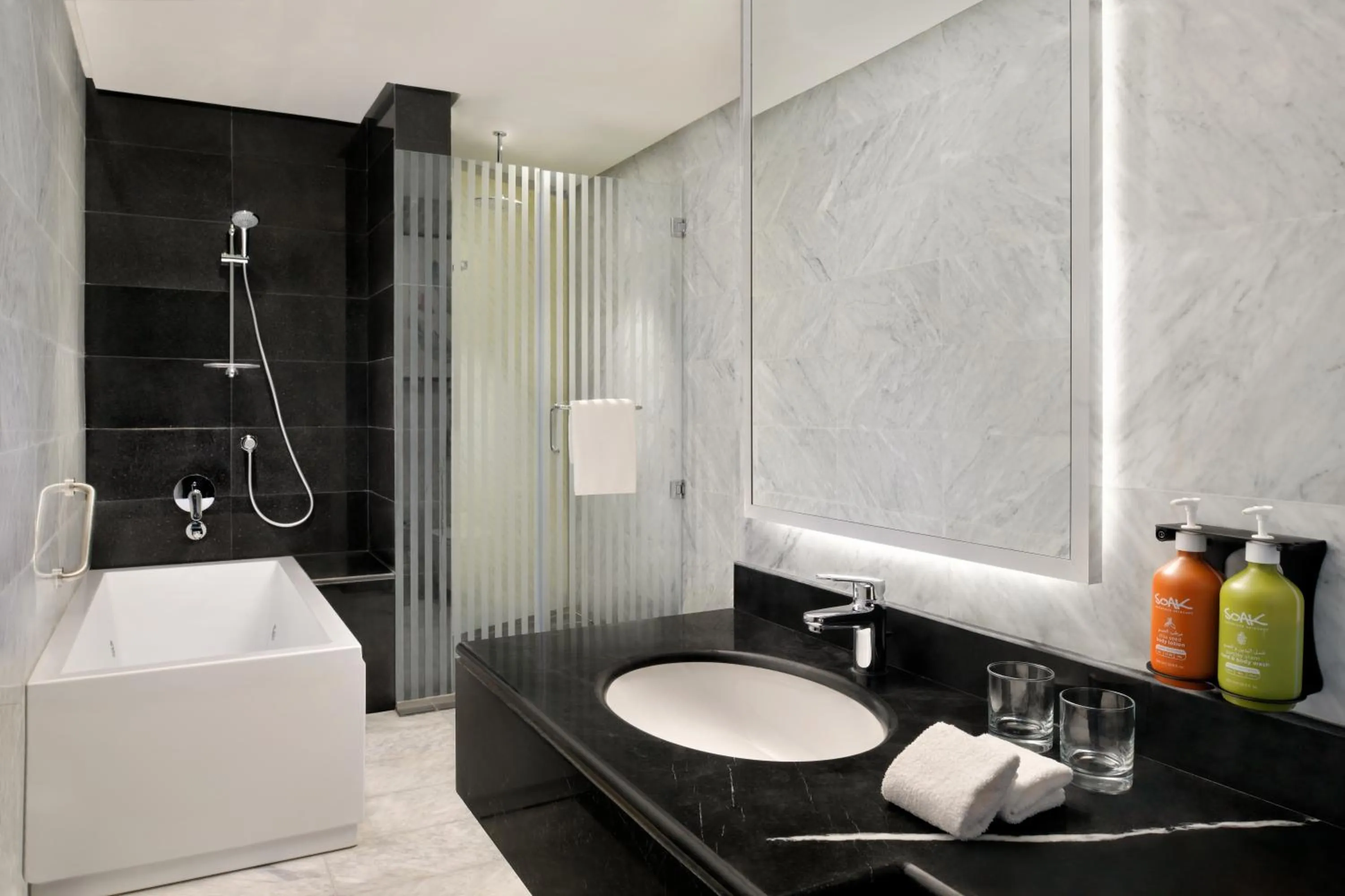 One-Bedroom Suite with Kitchen and Downtown View in Holiday Inn Riyadh AI Malaz by IHG