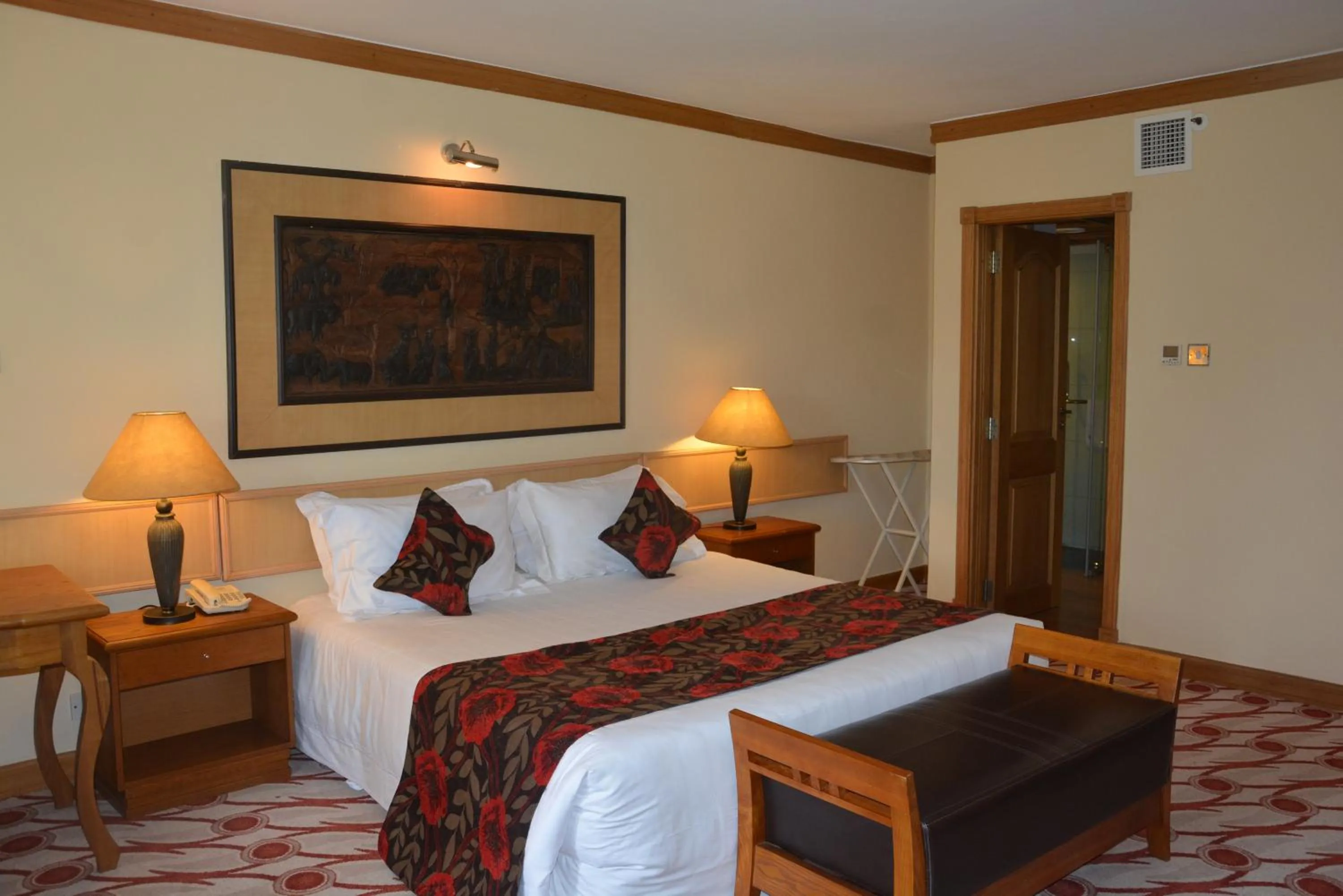 Deluxe Single Room in Golf Course Hotel