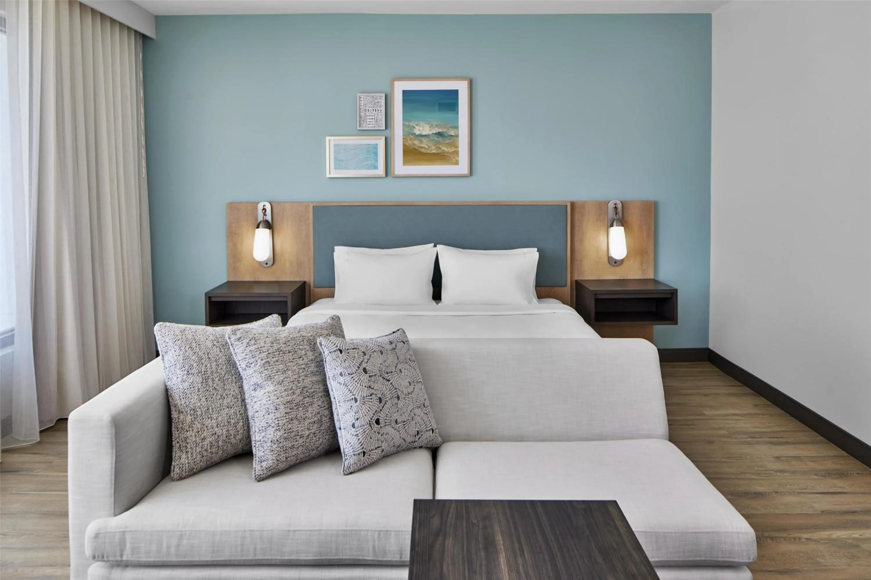 King Studio Suite in Embassy Suites By Hilton Gulf Shores Beach Resort