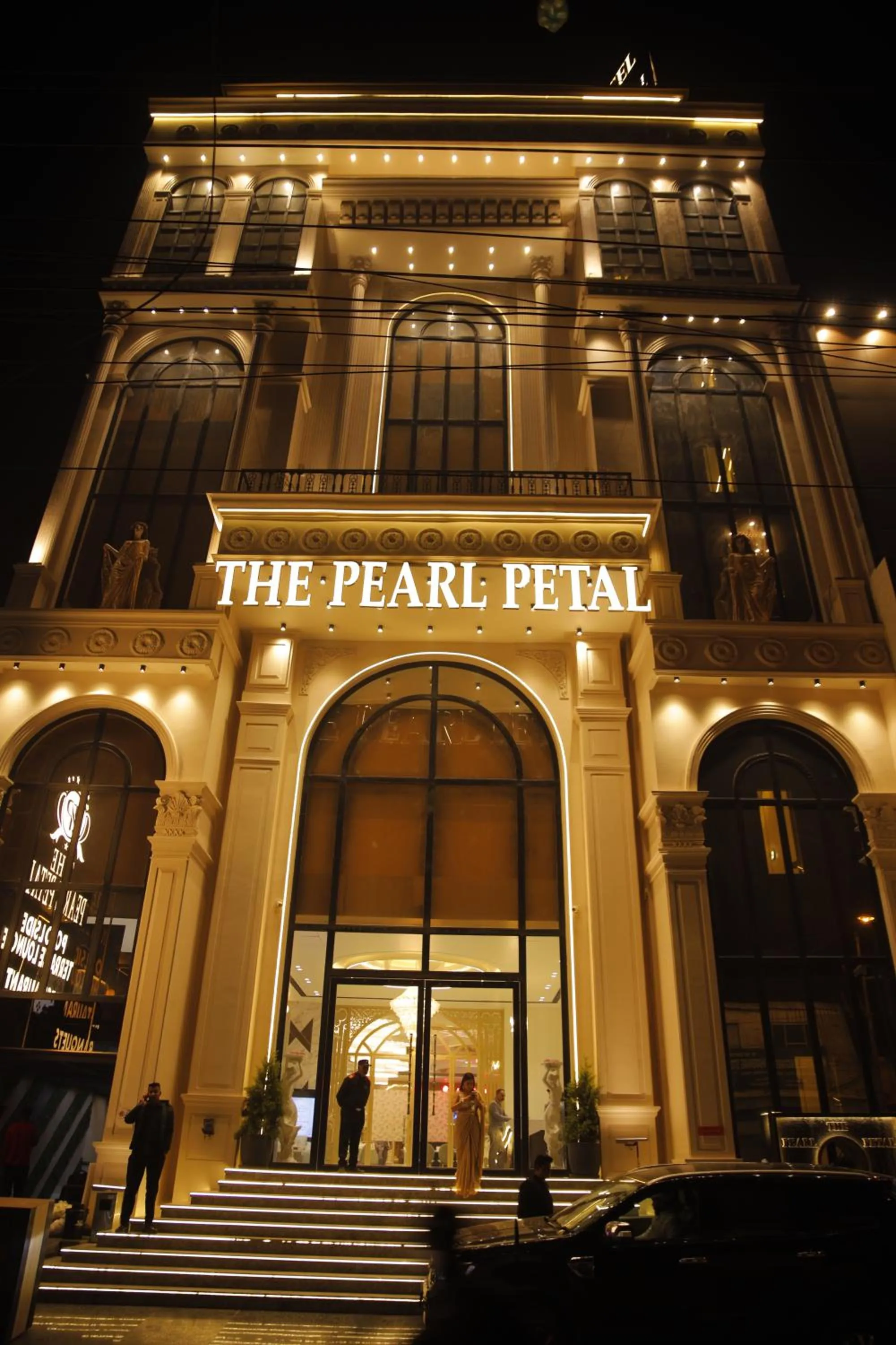 The Pearl Petal