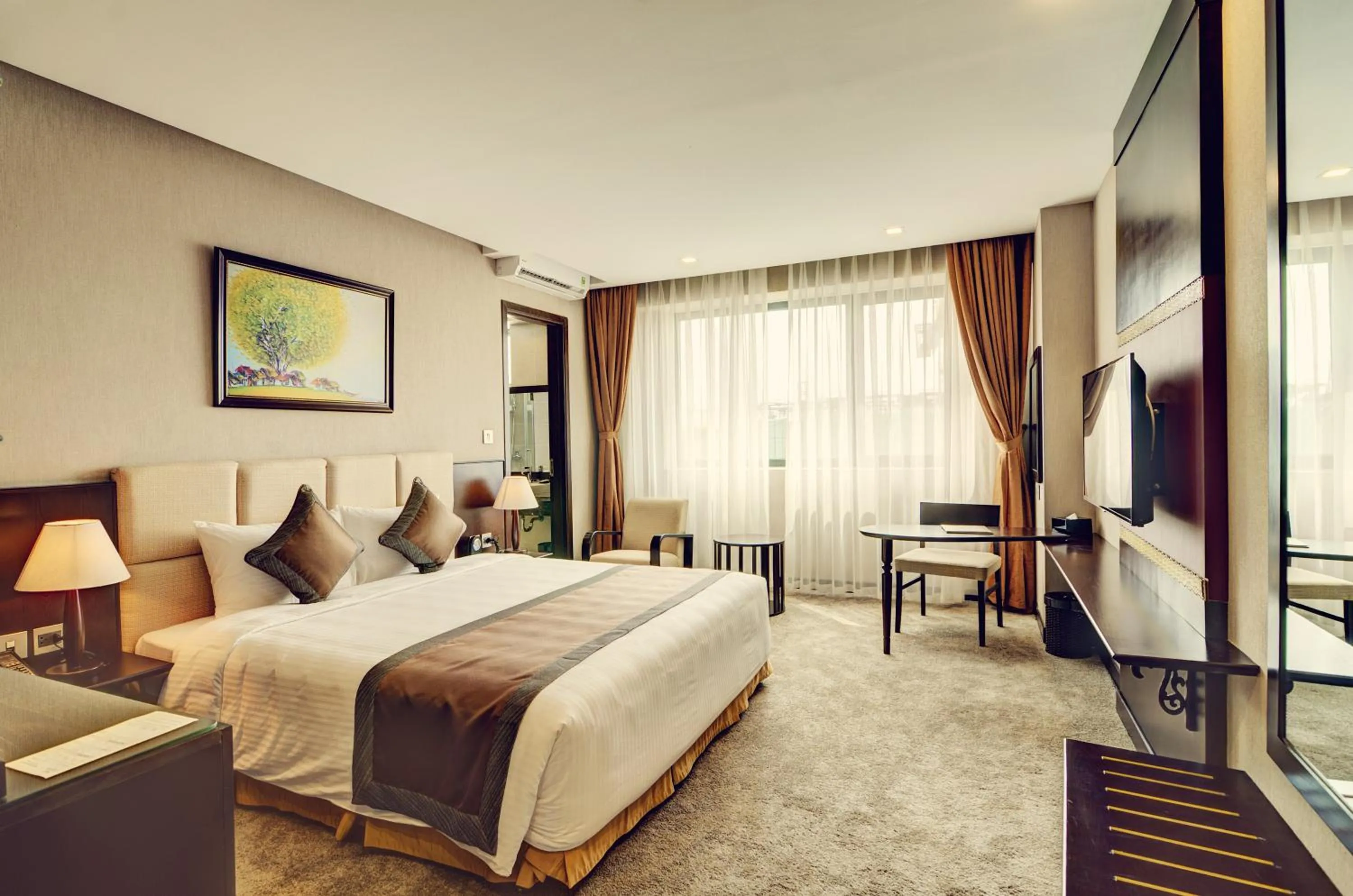 Deluxe Double Room in Muong Thanh Hanoi Centre Hotel