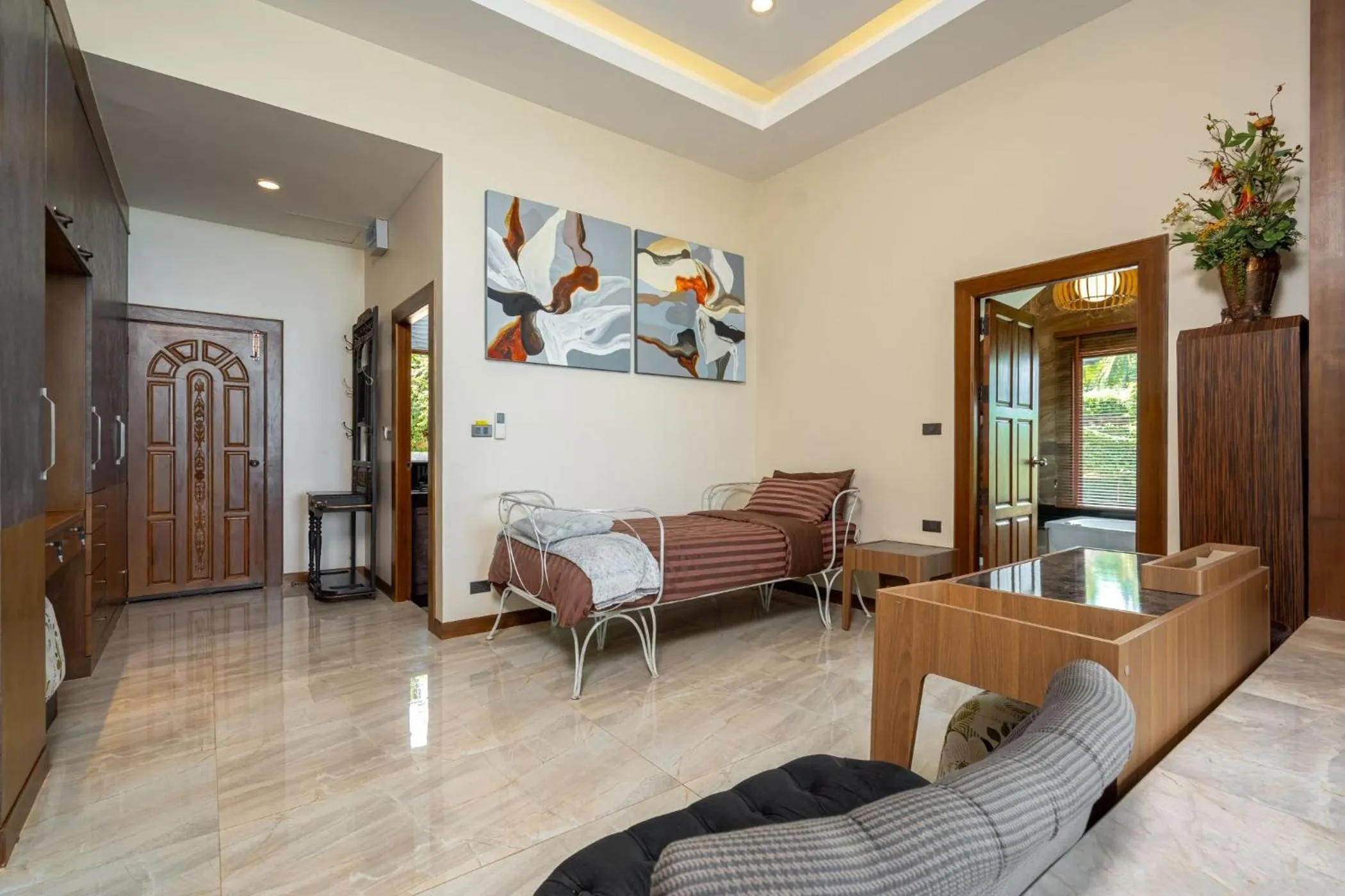 Family Suite With Bath Seaview in Ocean Pearl Seaview Residence