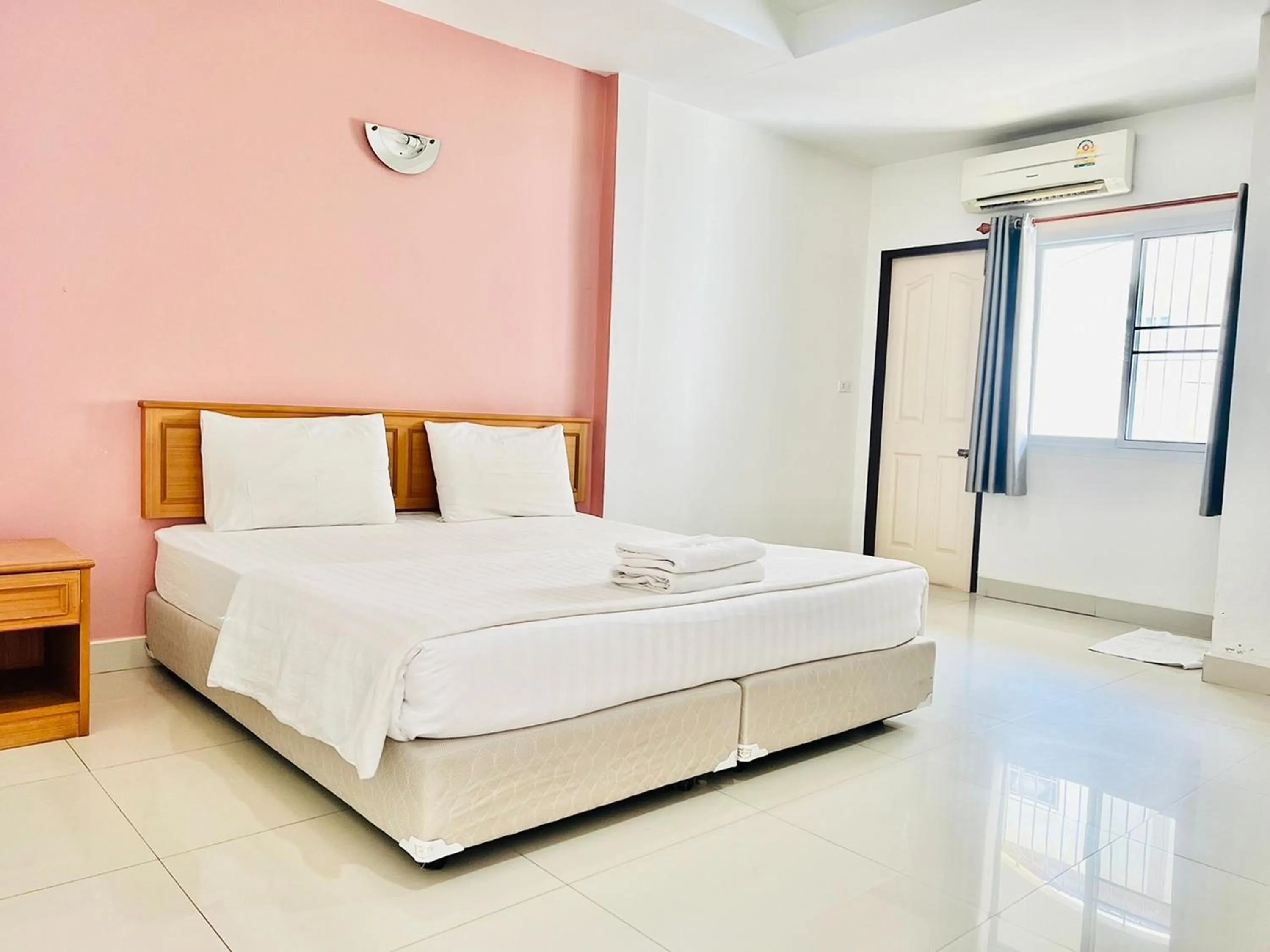 Standard Double Room in Udon Perfect Mansion