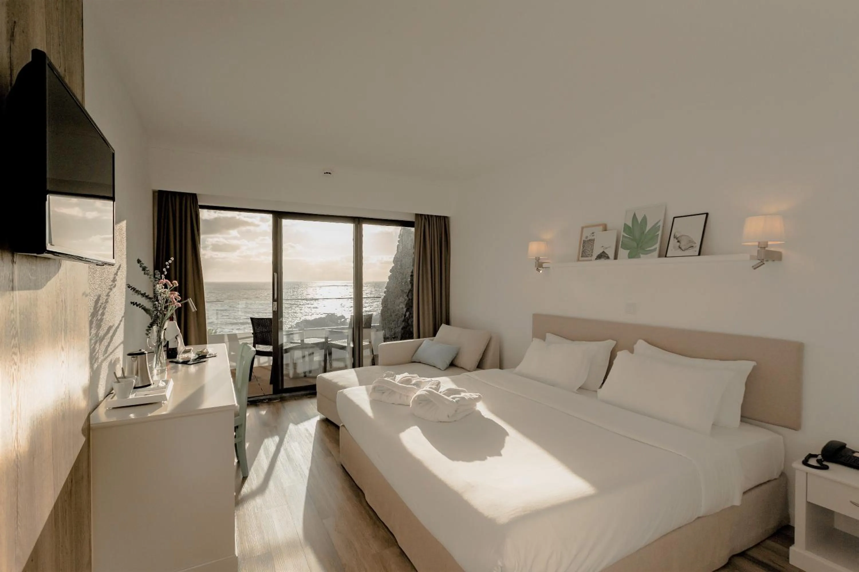 Double or Twin Room with Sea View in Caloura Hotel Resort