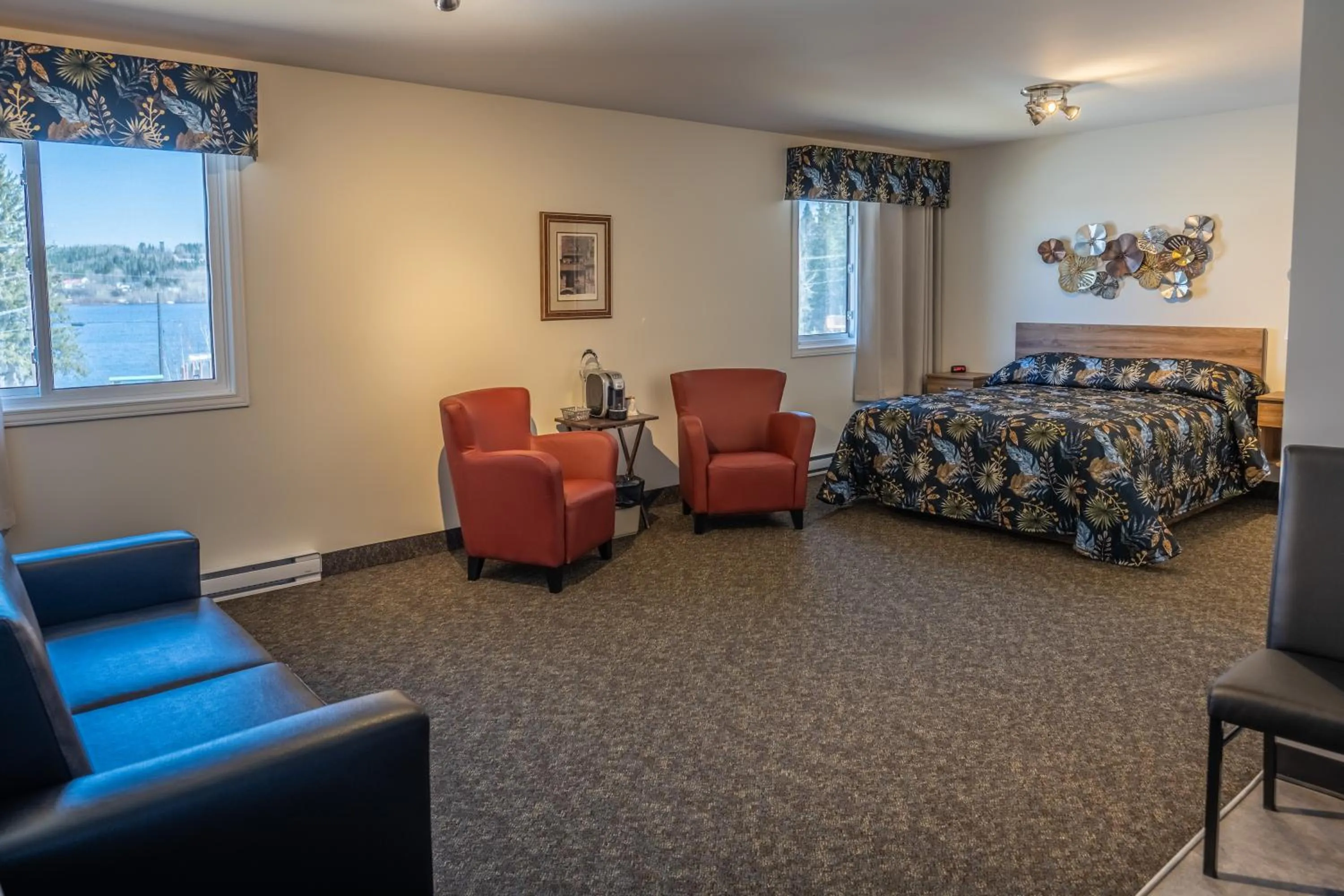 Quadruple Room with Lake View in Ermitage Saint-Antoine