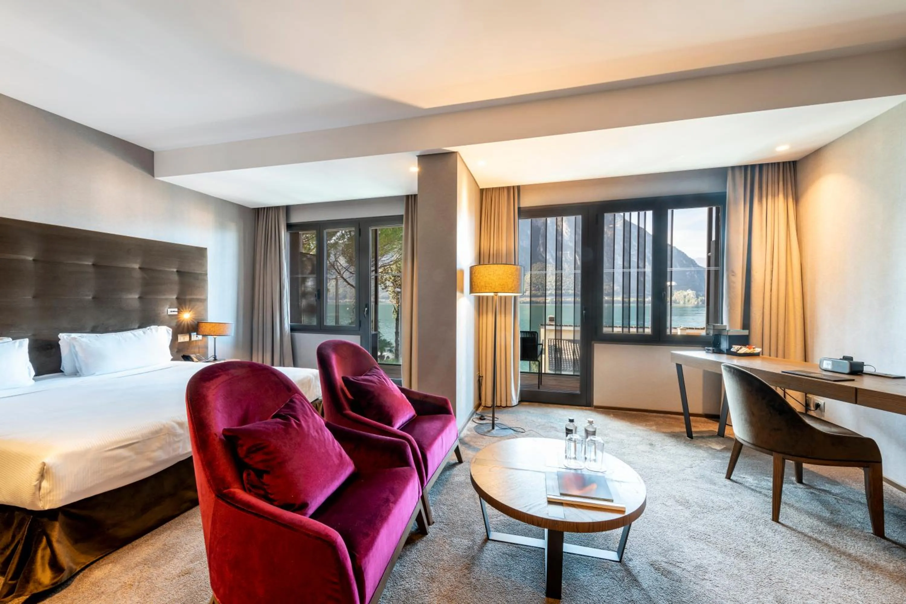 Grand Premium Double Room in Grand Hotel Campione