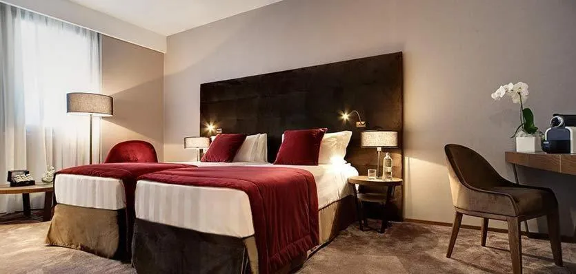 Premium Twin Room in Grand Hotel Campione