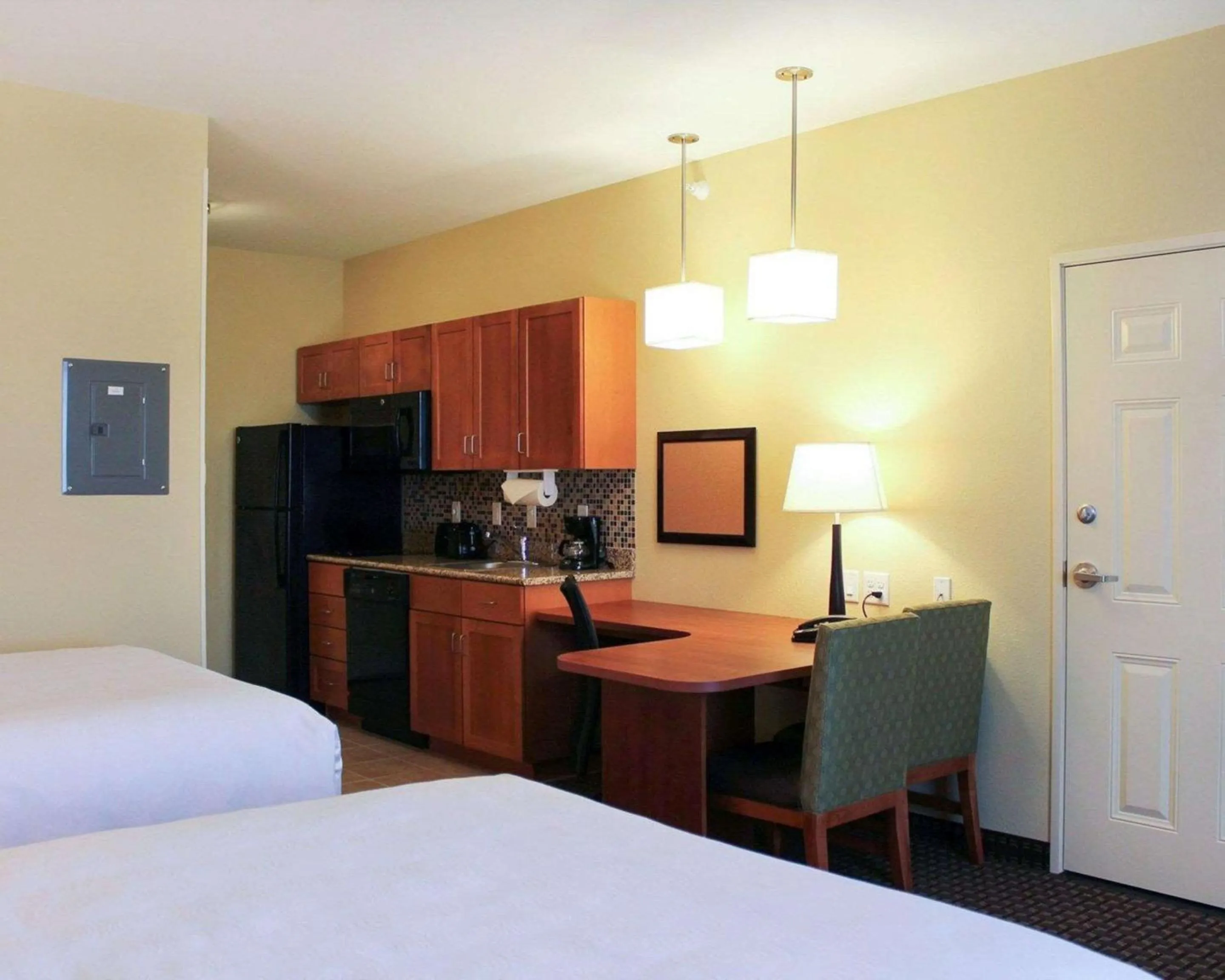 Queen Suite with Two Queen Beds - Non-Smoking in MainStay Suites Tioga