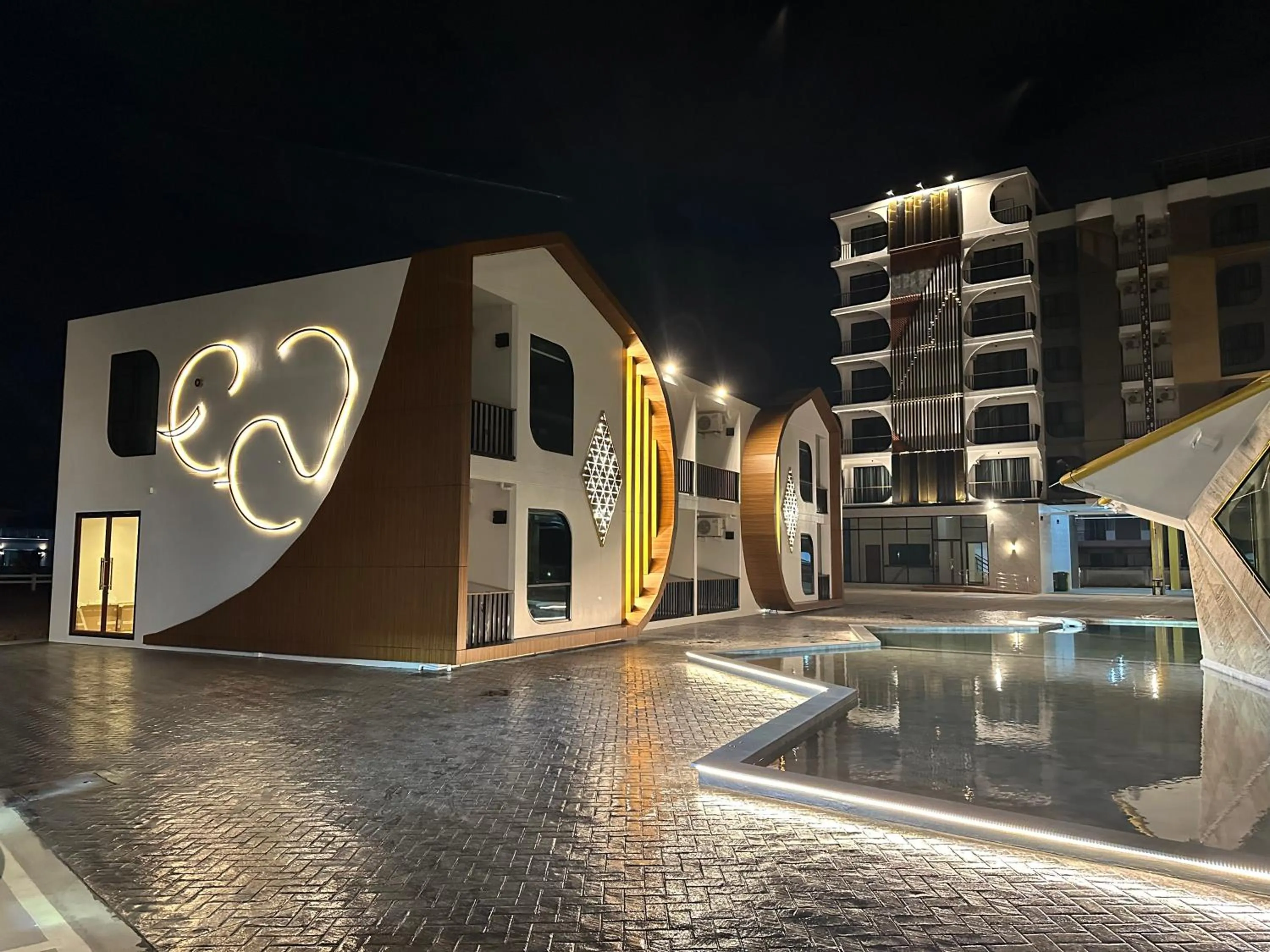 Family Room with Pool View in S3 Ayutthaya Hotel