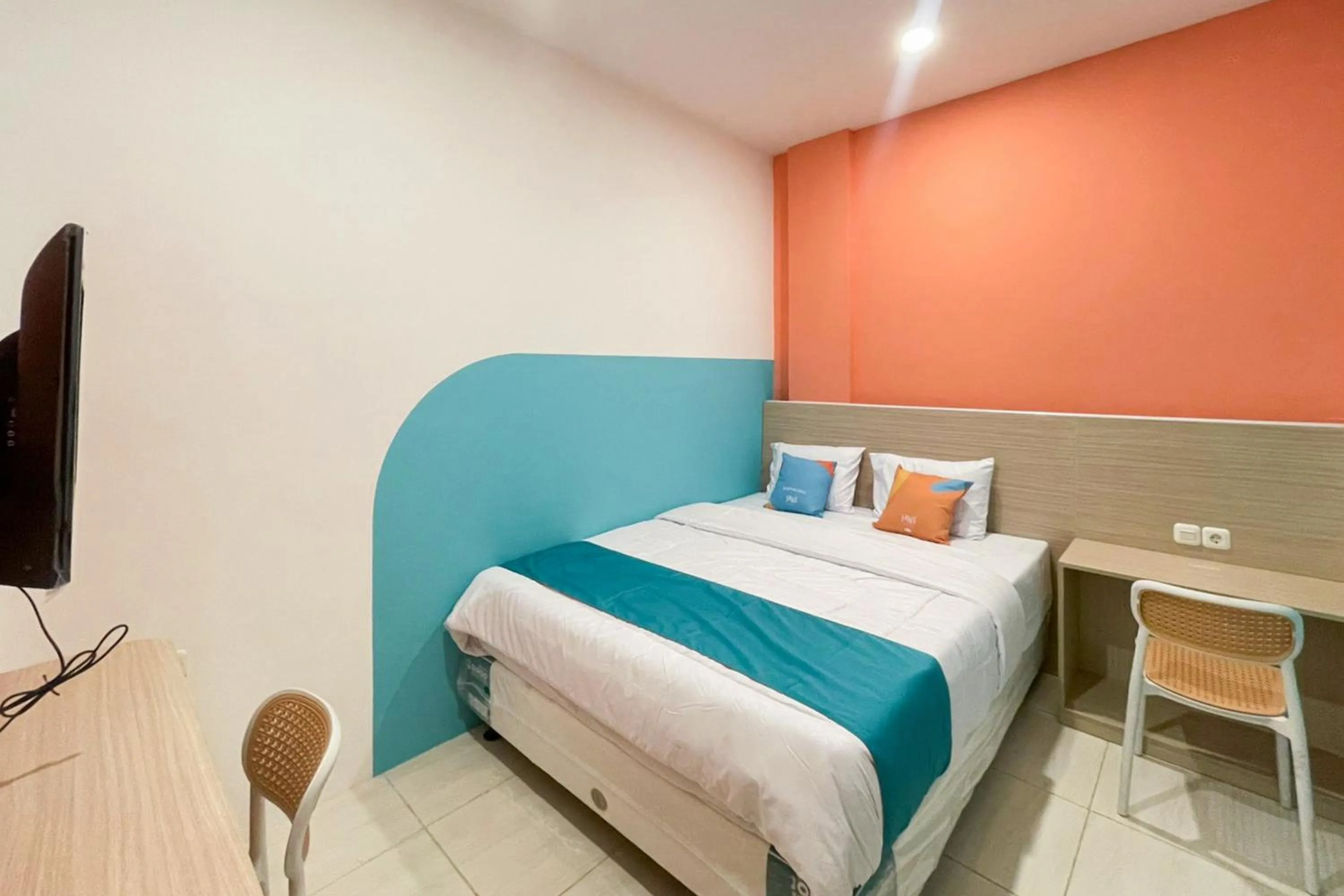 Sans Hotel Cengkareng