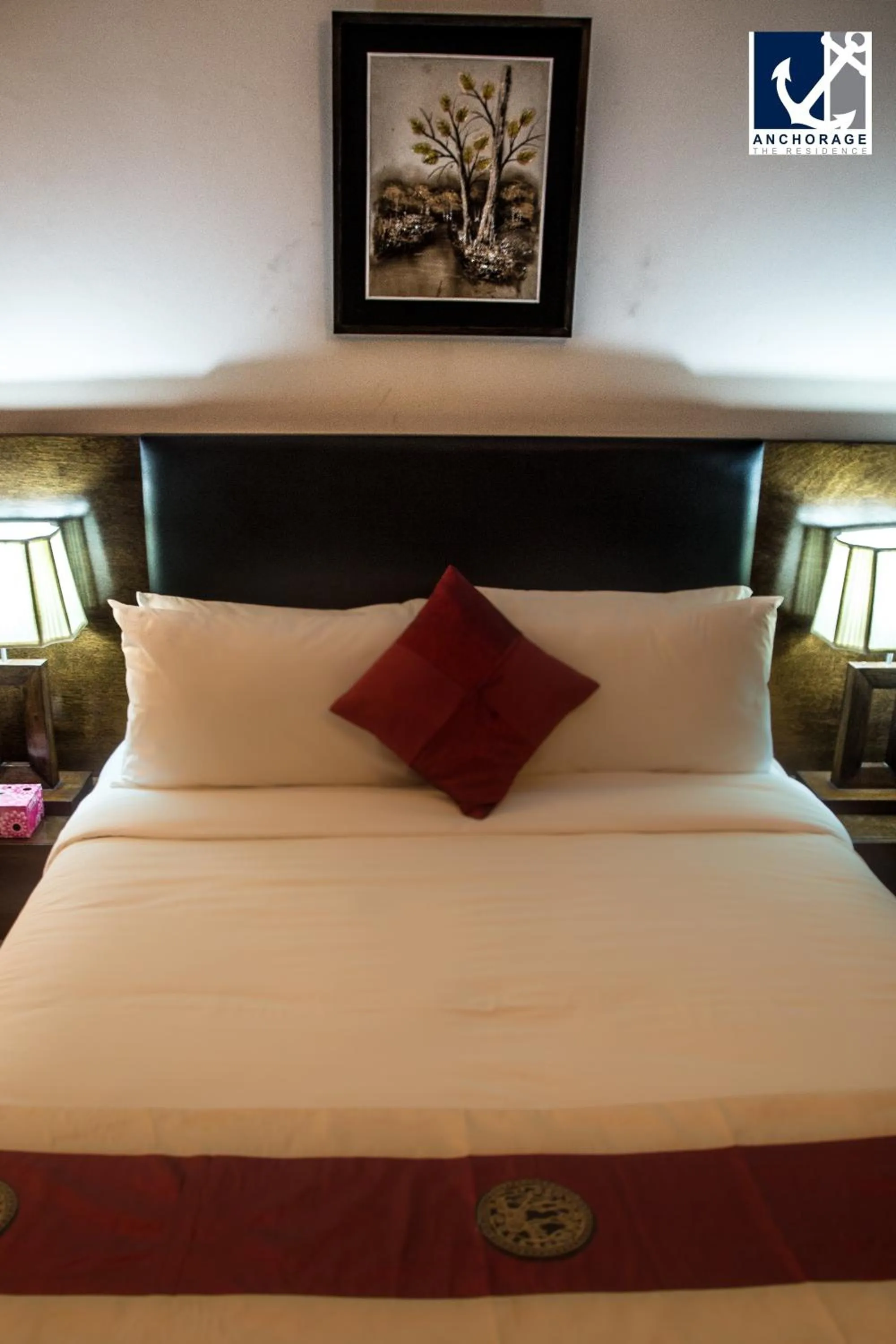 Deluxe King Room in Anchorage The Residence