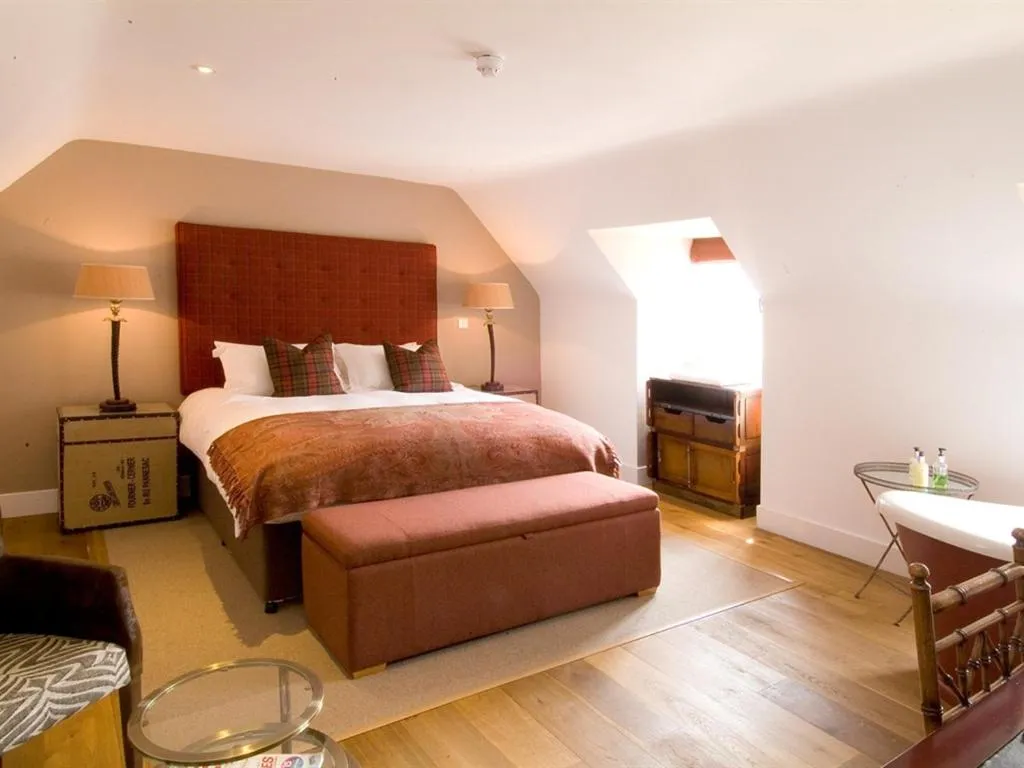 Double Room with Private Bathroom in The Percy Arms