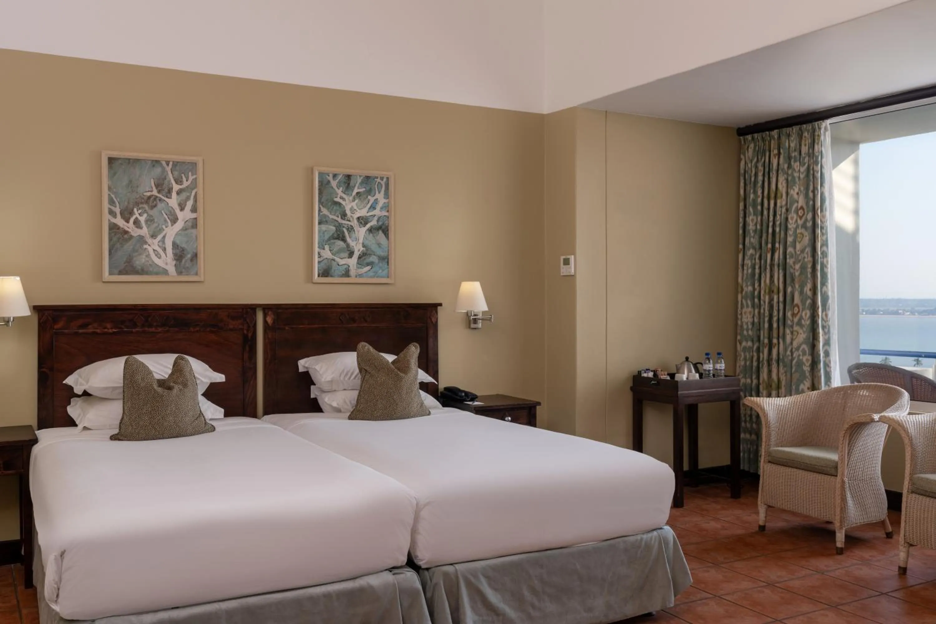 Standard Sea View Twin Bed in Hotel Cardoso