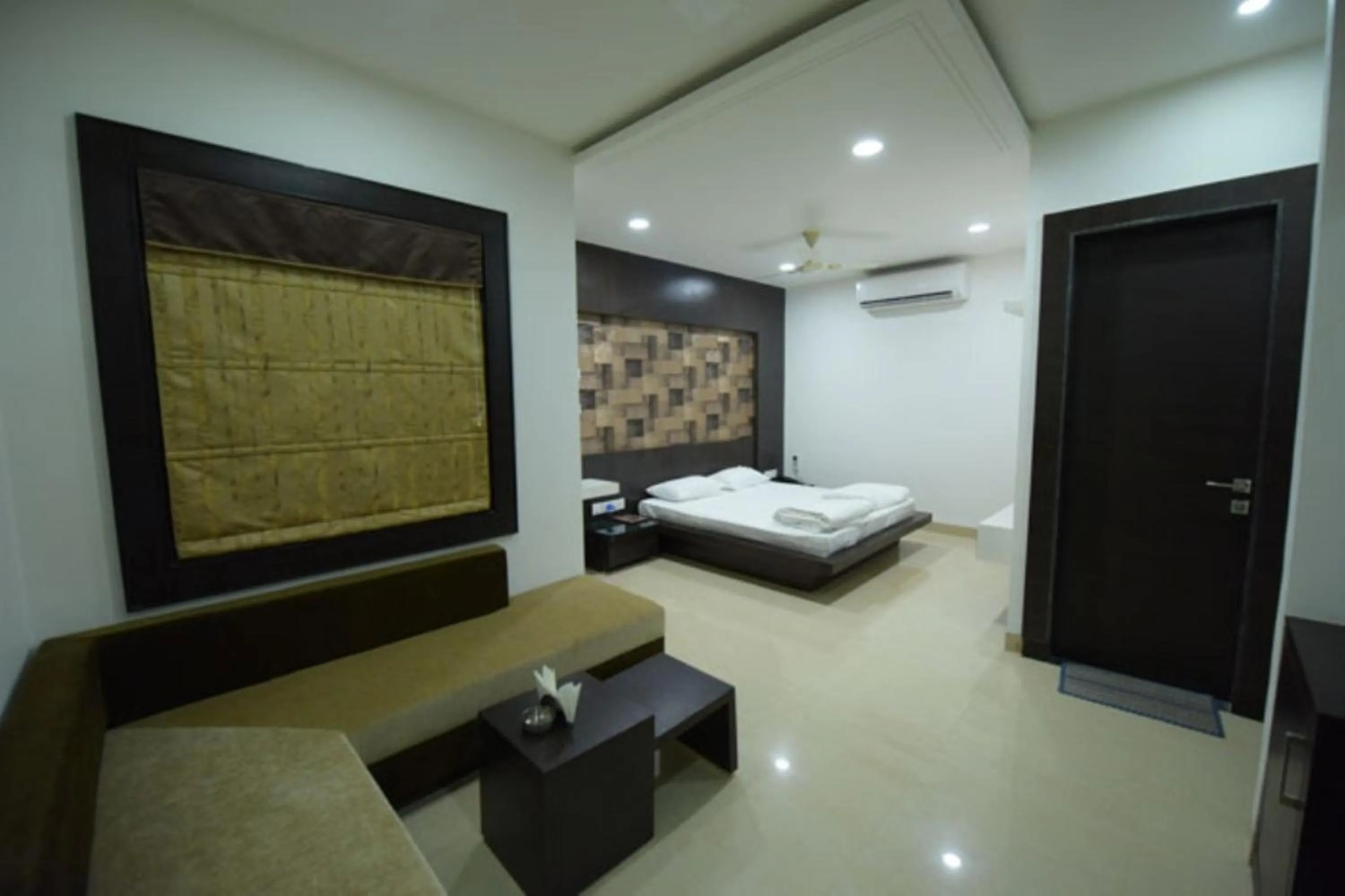 Deluxe Double Room in Hotel Alankar Palace