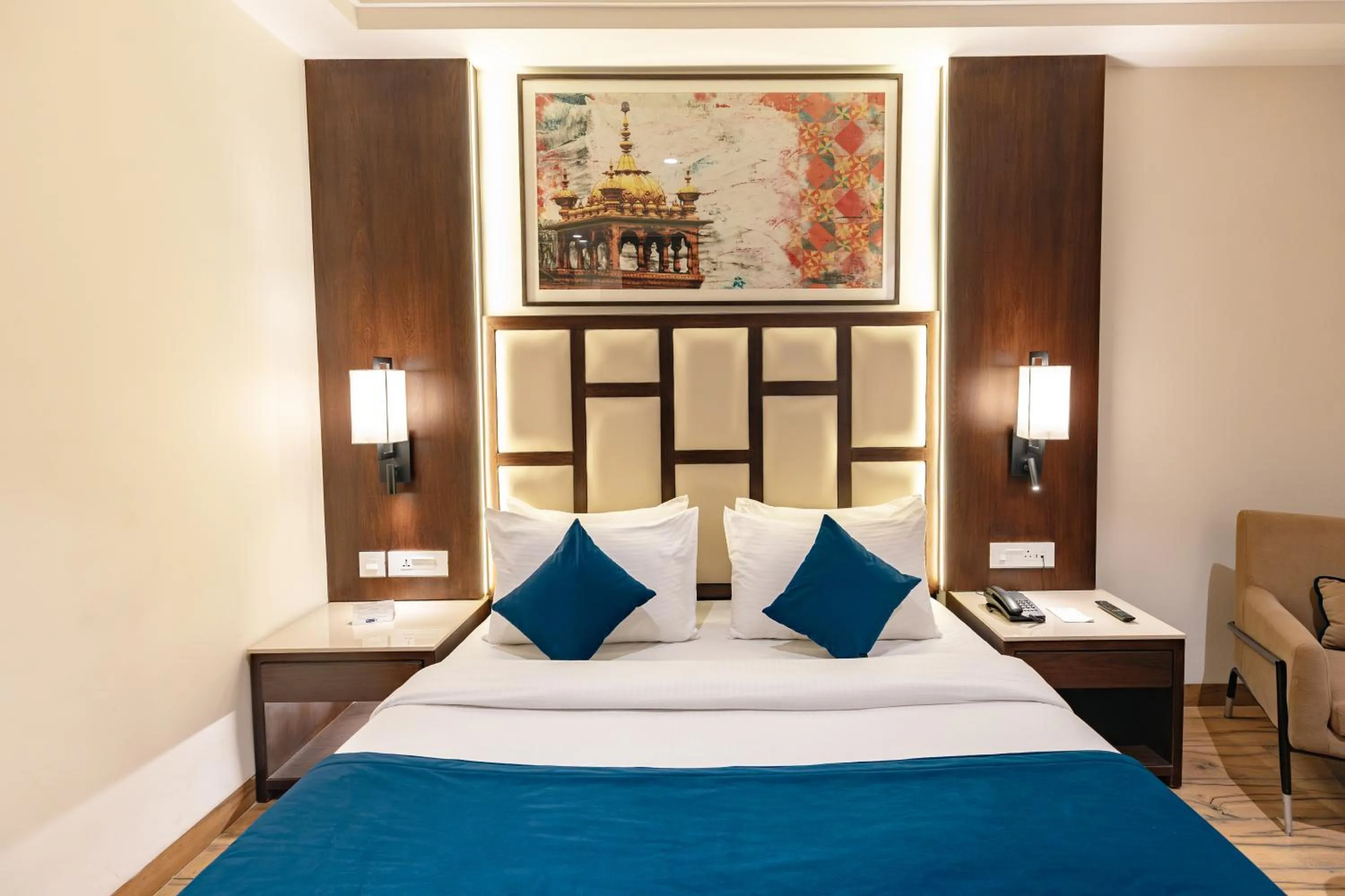 Deluxe King Room - Non-Smoking in Best Western Swaran Amritsar