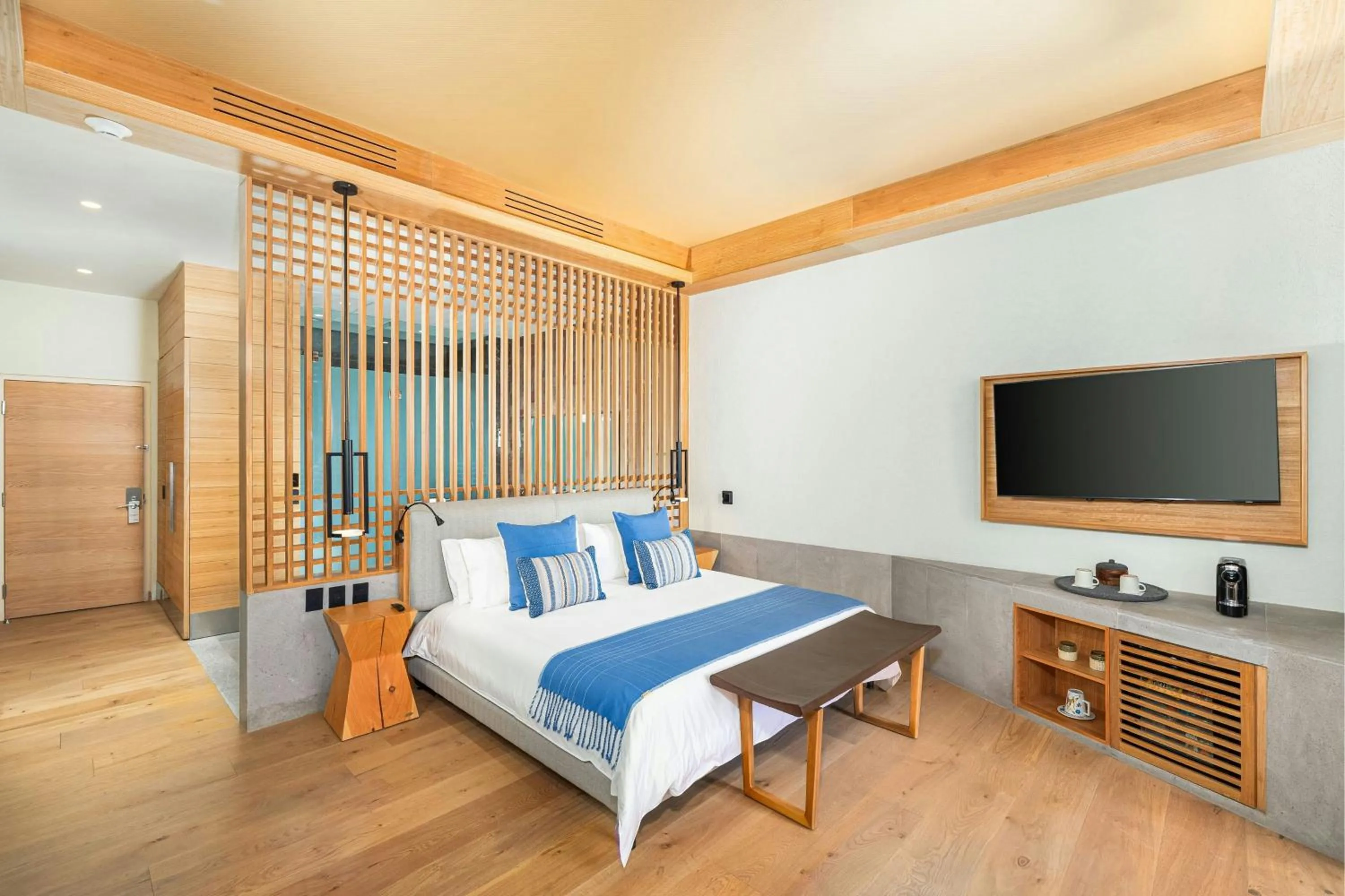 Deluxe King Room - Pool View in Clevia, San Miguel de Allende, Autograph Collection