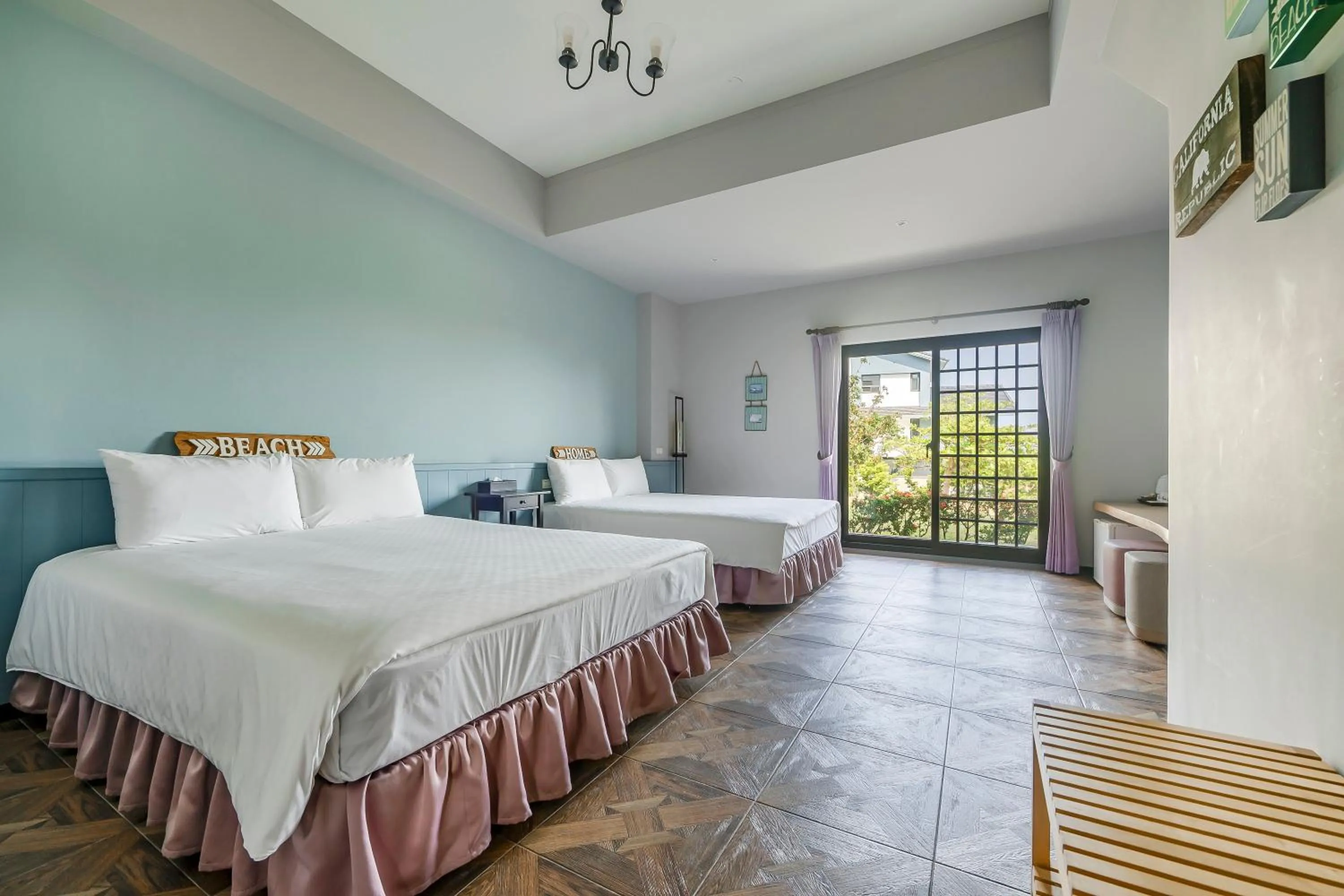 Quadruple Room with Garden View in Kavana Cottage