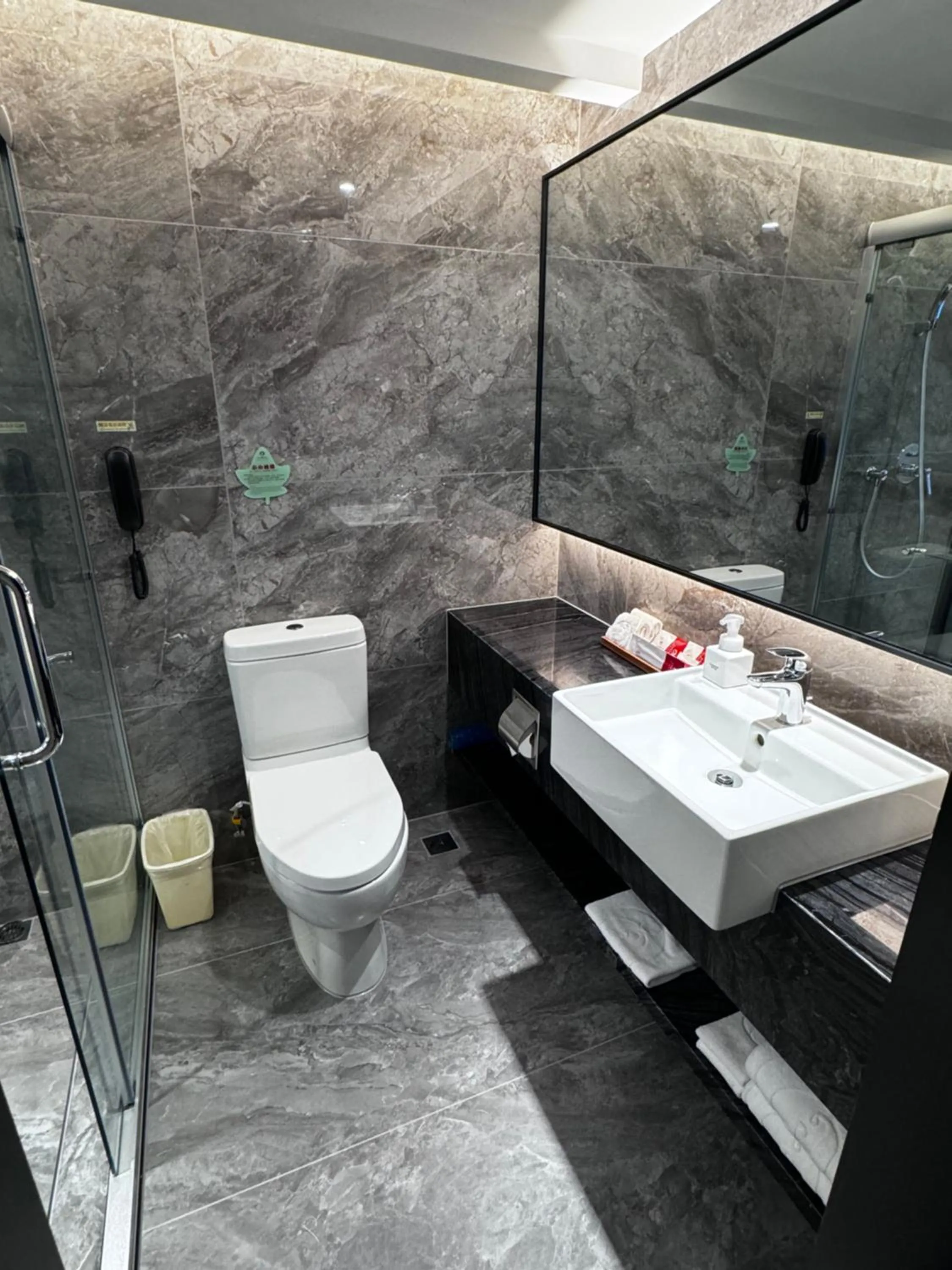 Double Room in Shenzhen Lido Hotel