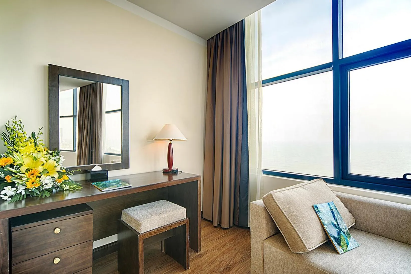 Deluxe King Room in Muong Thanh Grand Cua Lo Hotel
