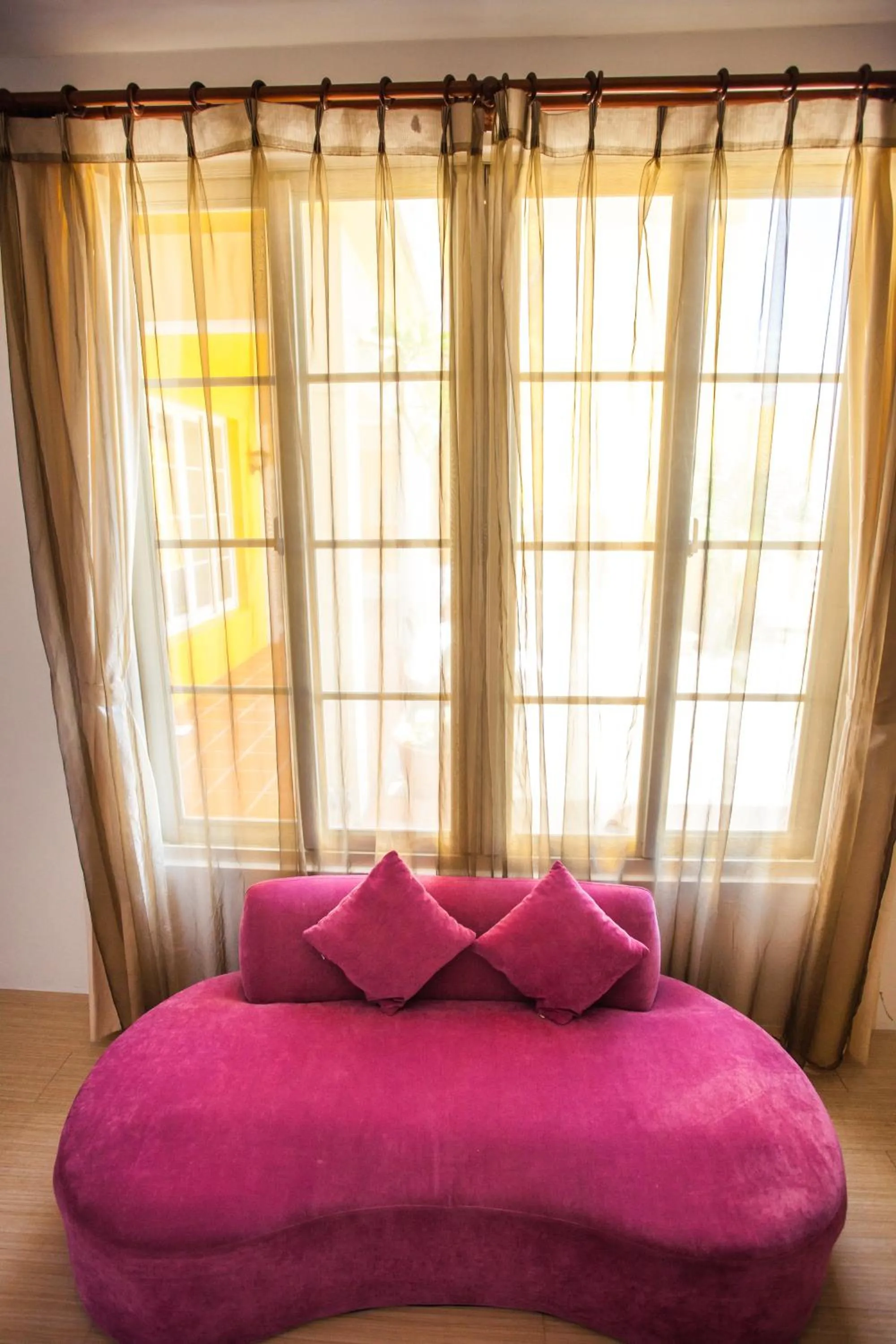 Pink Candy Family Room First Floor in Summer Ya B&B