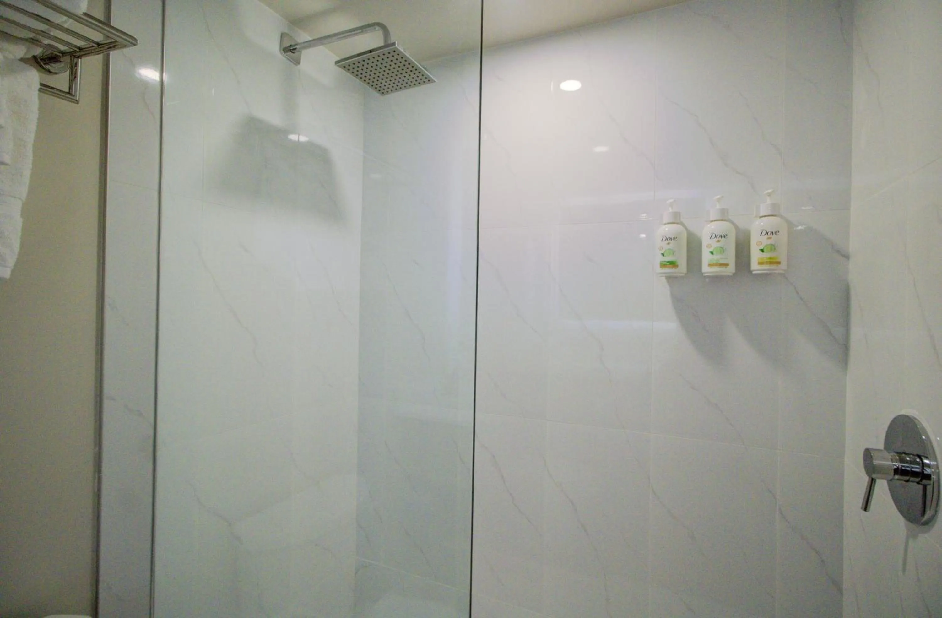 Queen Suite - Non-Smoking in Baymont by Wyndham Gold River