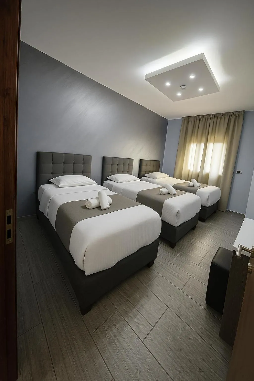 Deluxe Triple Room in Matar Residence - Spacious Hotel Suites in Beirut