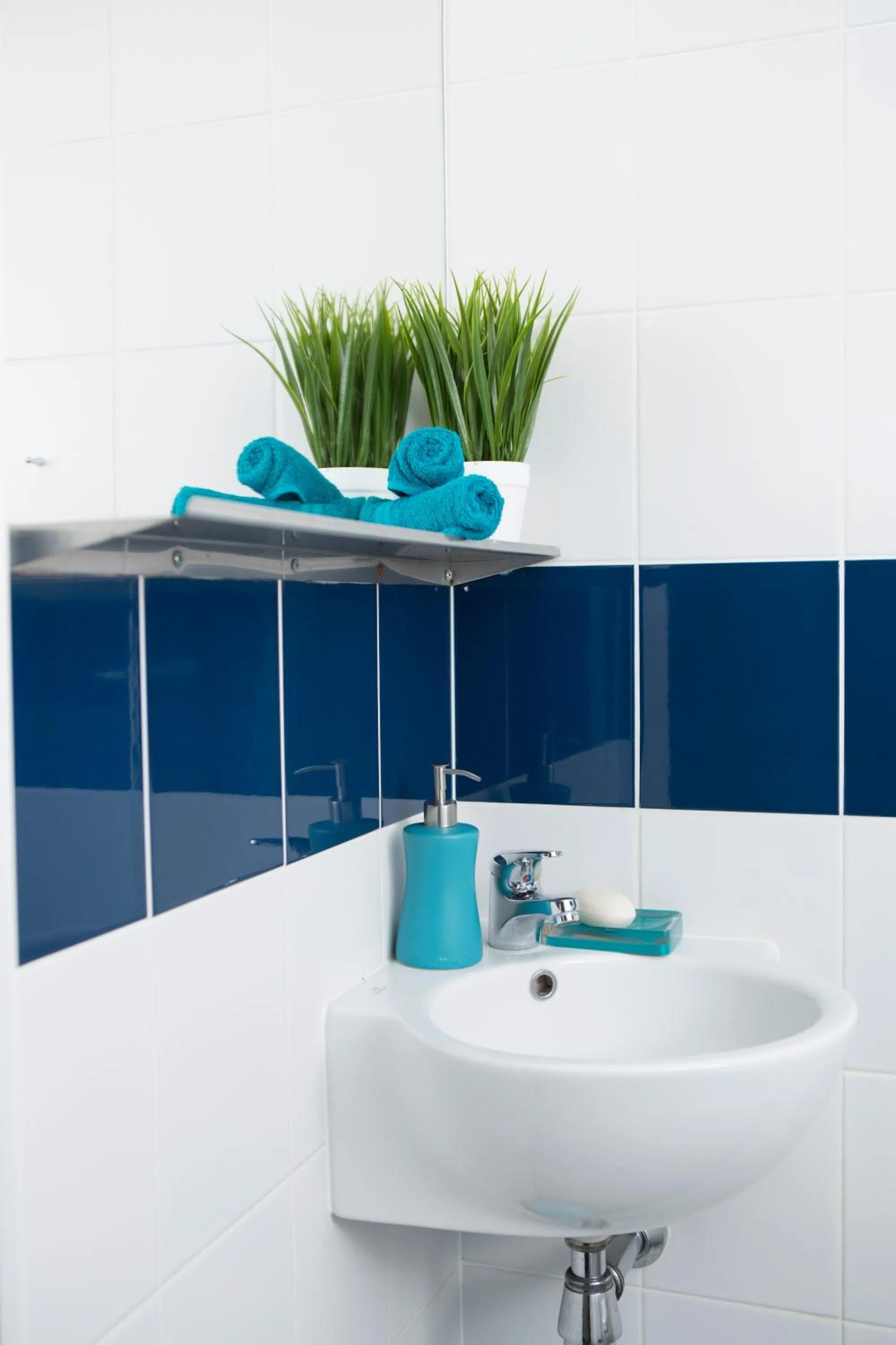 Six-Bedroom Apartment in Newport Student Village (Campus Accommodation)