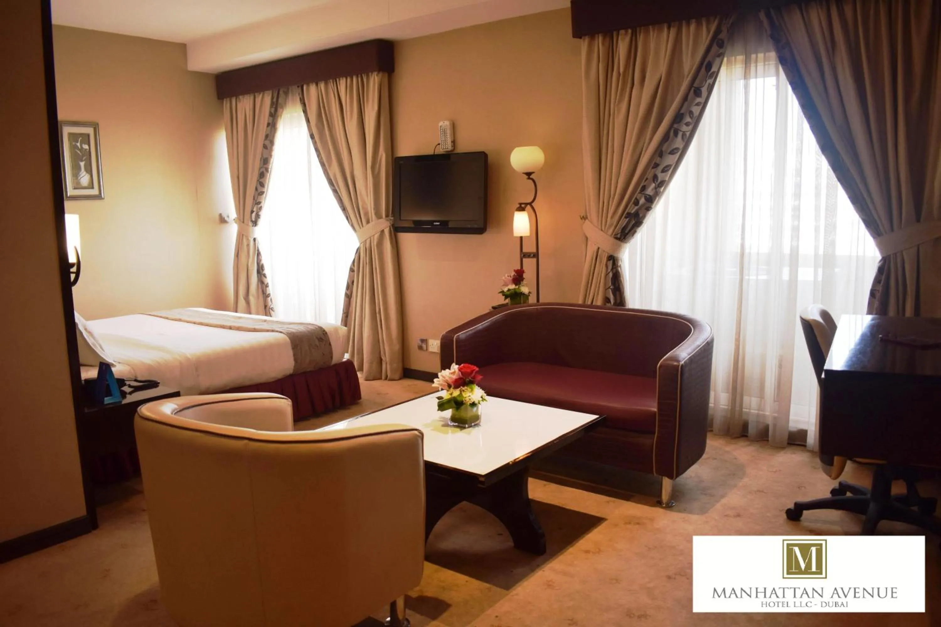 Deluxe Room in Manhattan Avenue Hotel