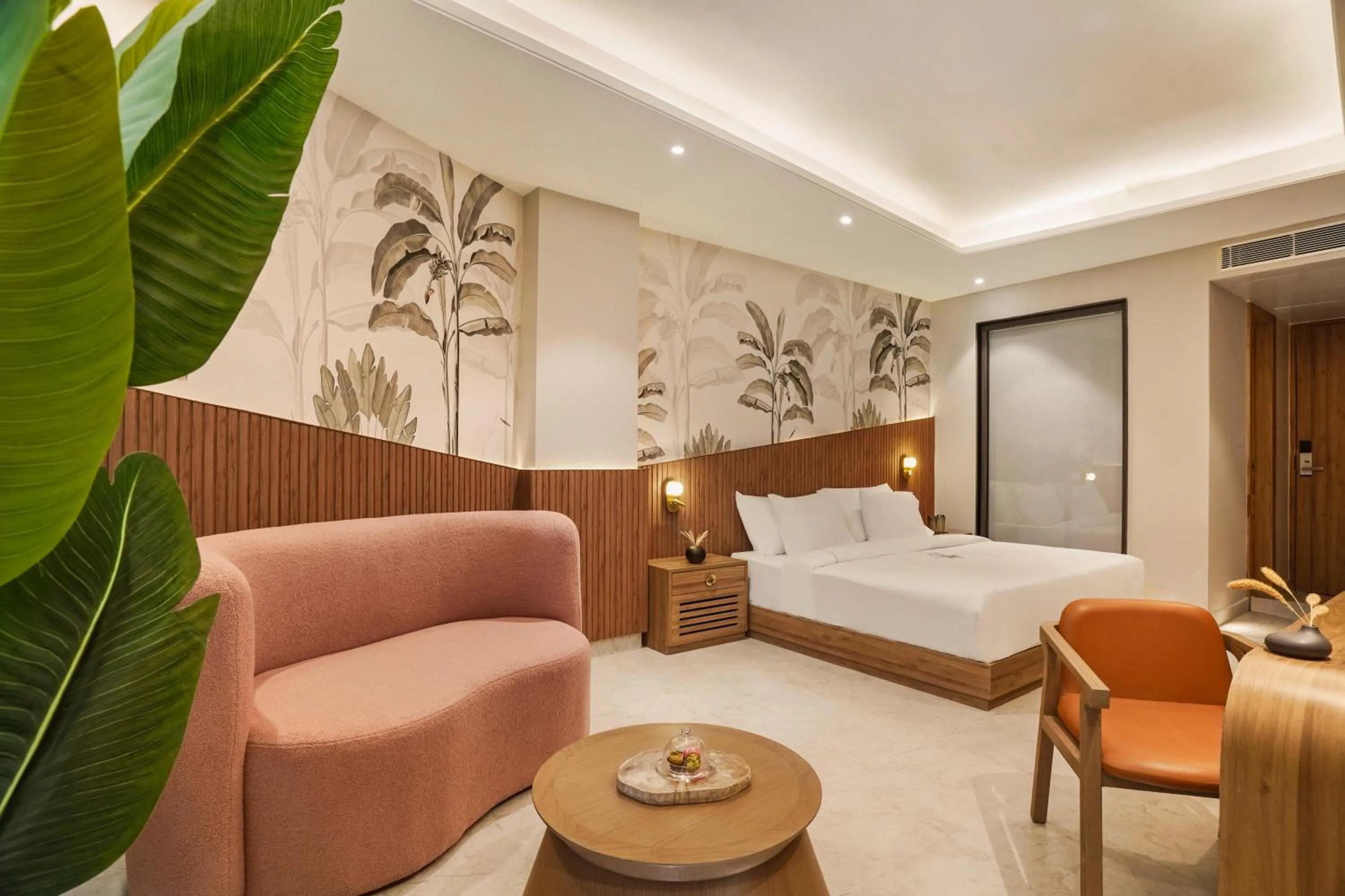 Luxury Room With Balcony in ZANA by the Ganges, Tapovan, Rishikesh