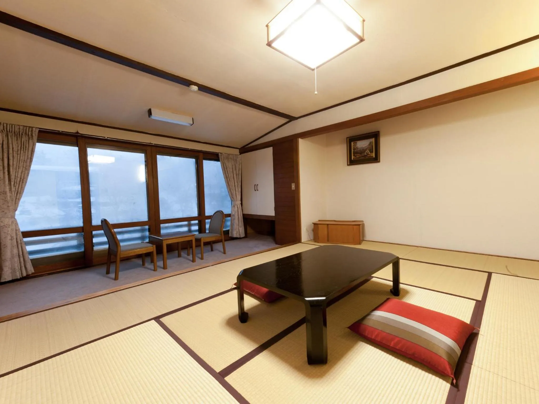 Japanese-Style Room in Kumanoyu Hotel