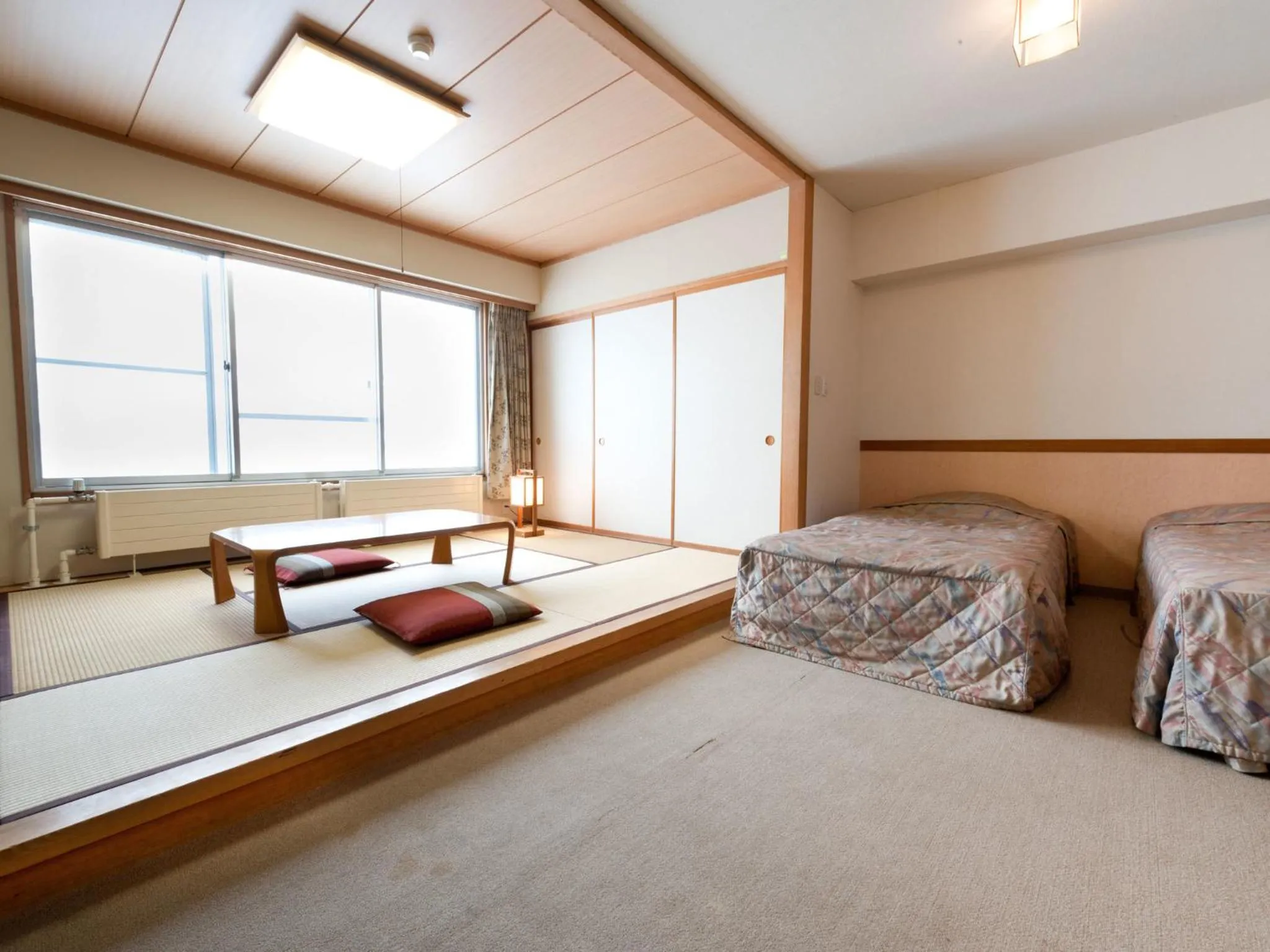 Room with Tatami Area in Kumanoyu Hotel