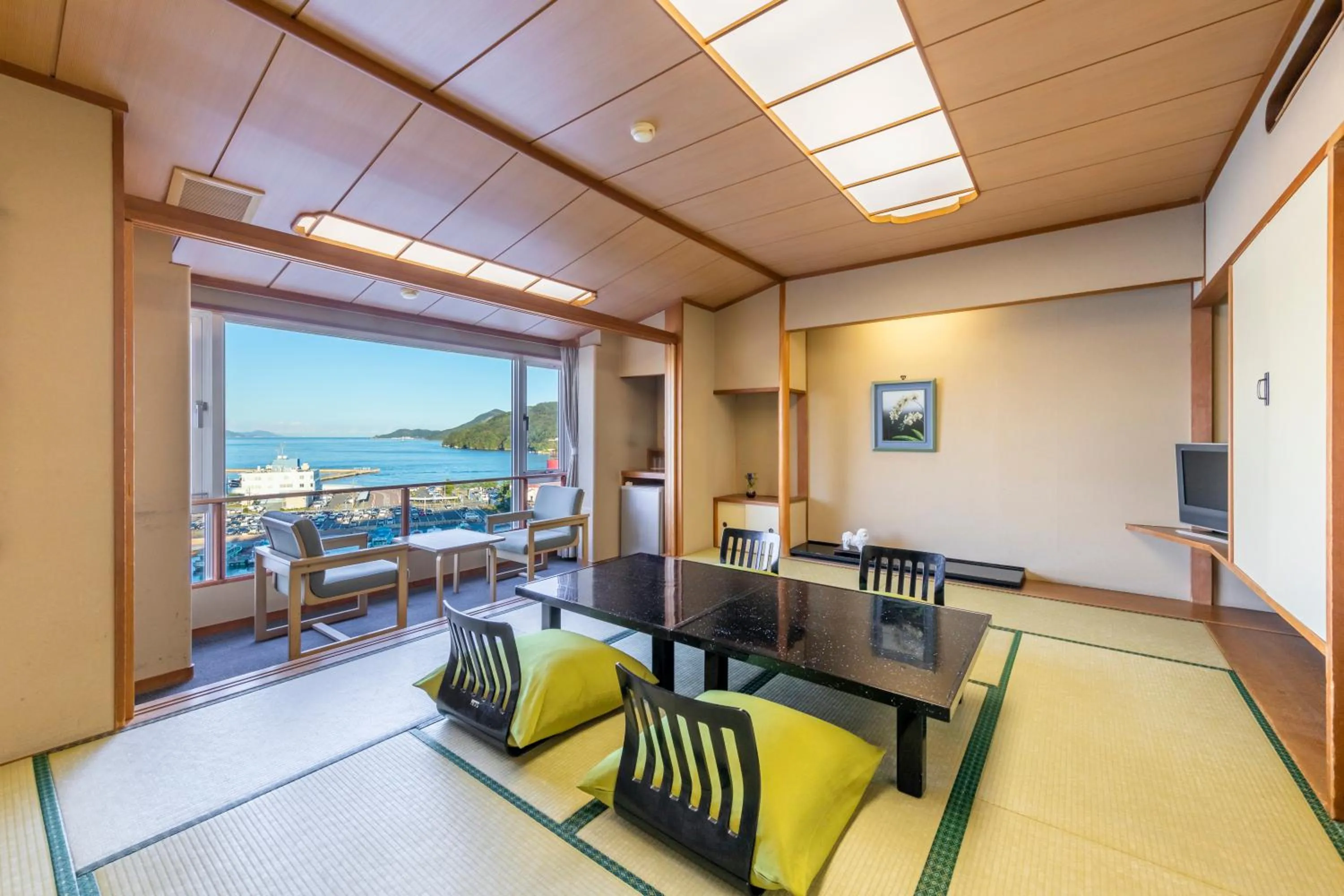 Japanese-Style Room with Ocean View South Wing -  Buffet Dinner in Todaya