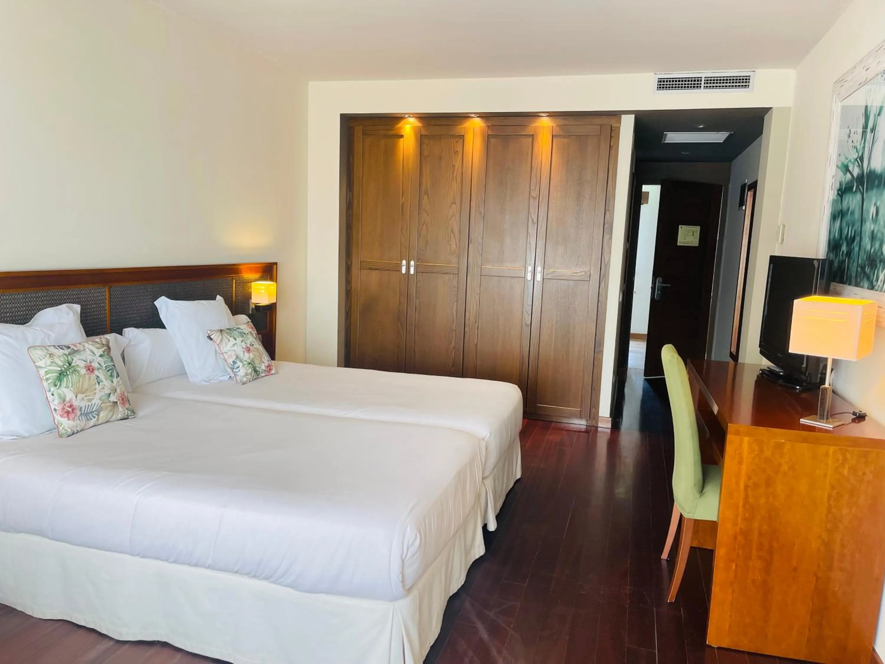  Superior Room with Mountain View in Hosteria de Torazo Nature Hotel & Spa