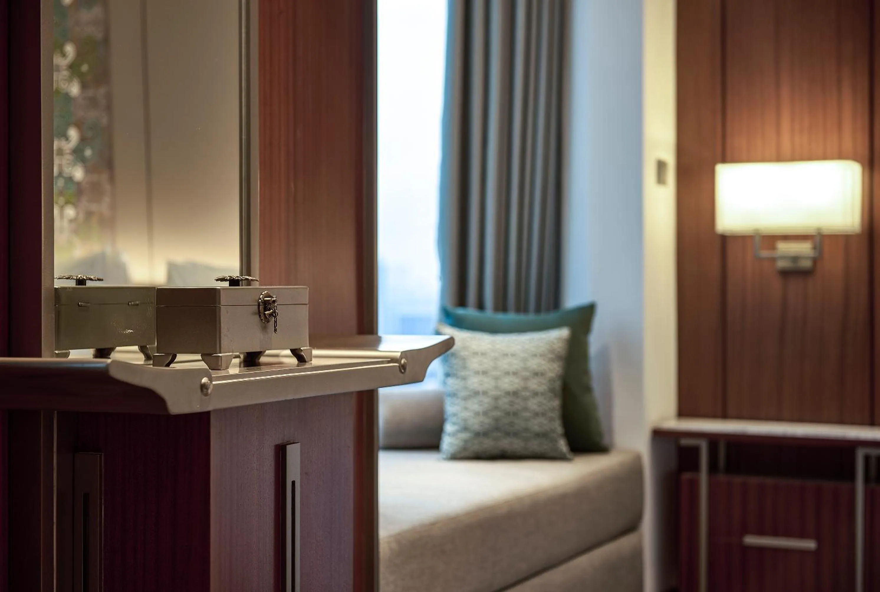 Twin Room - single occupancy - Club Access in Grand Hyatt Jakarta