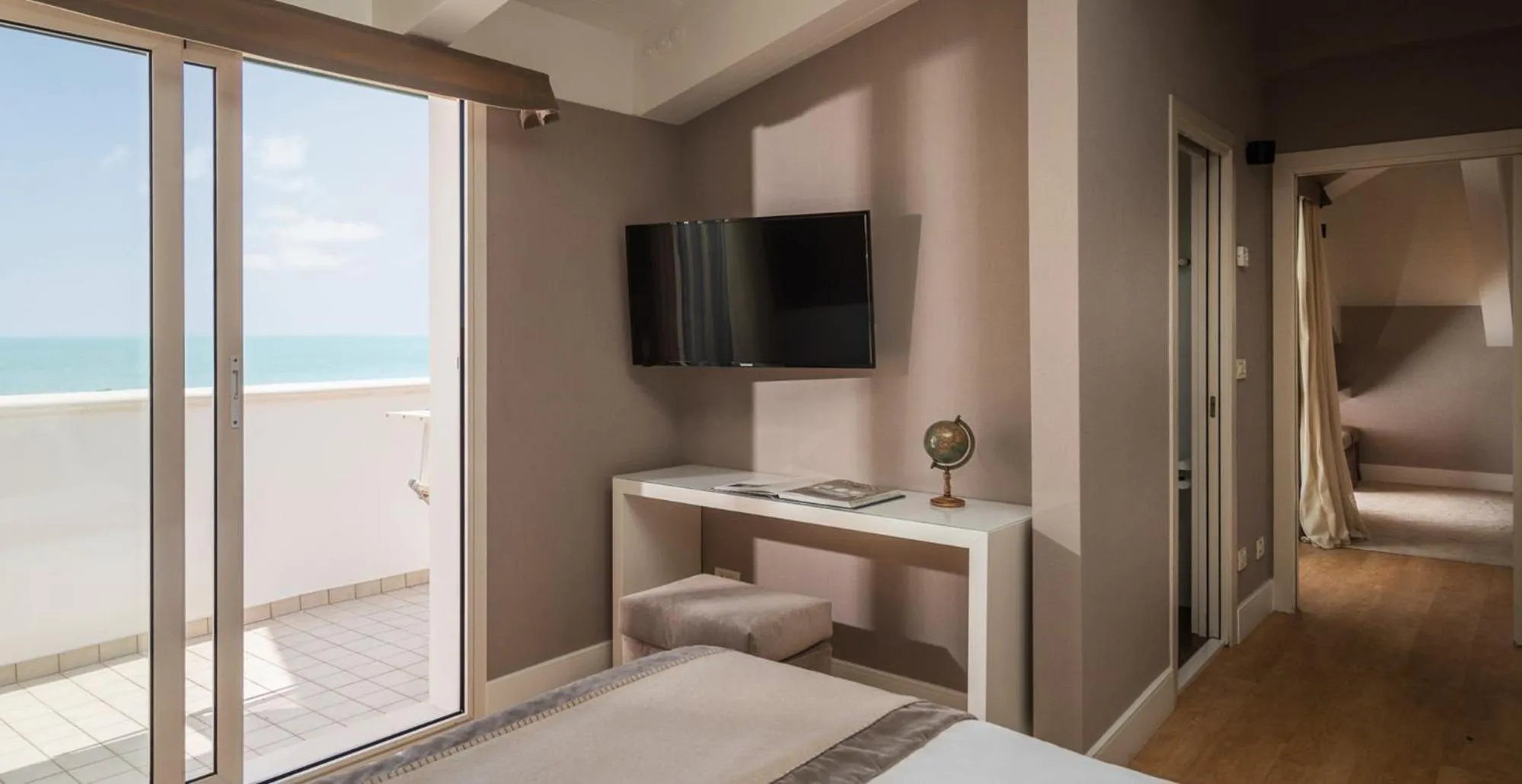 Penthouse Suite with Sea View - single occupancy in Hotel Maestrale