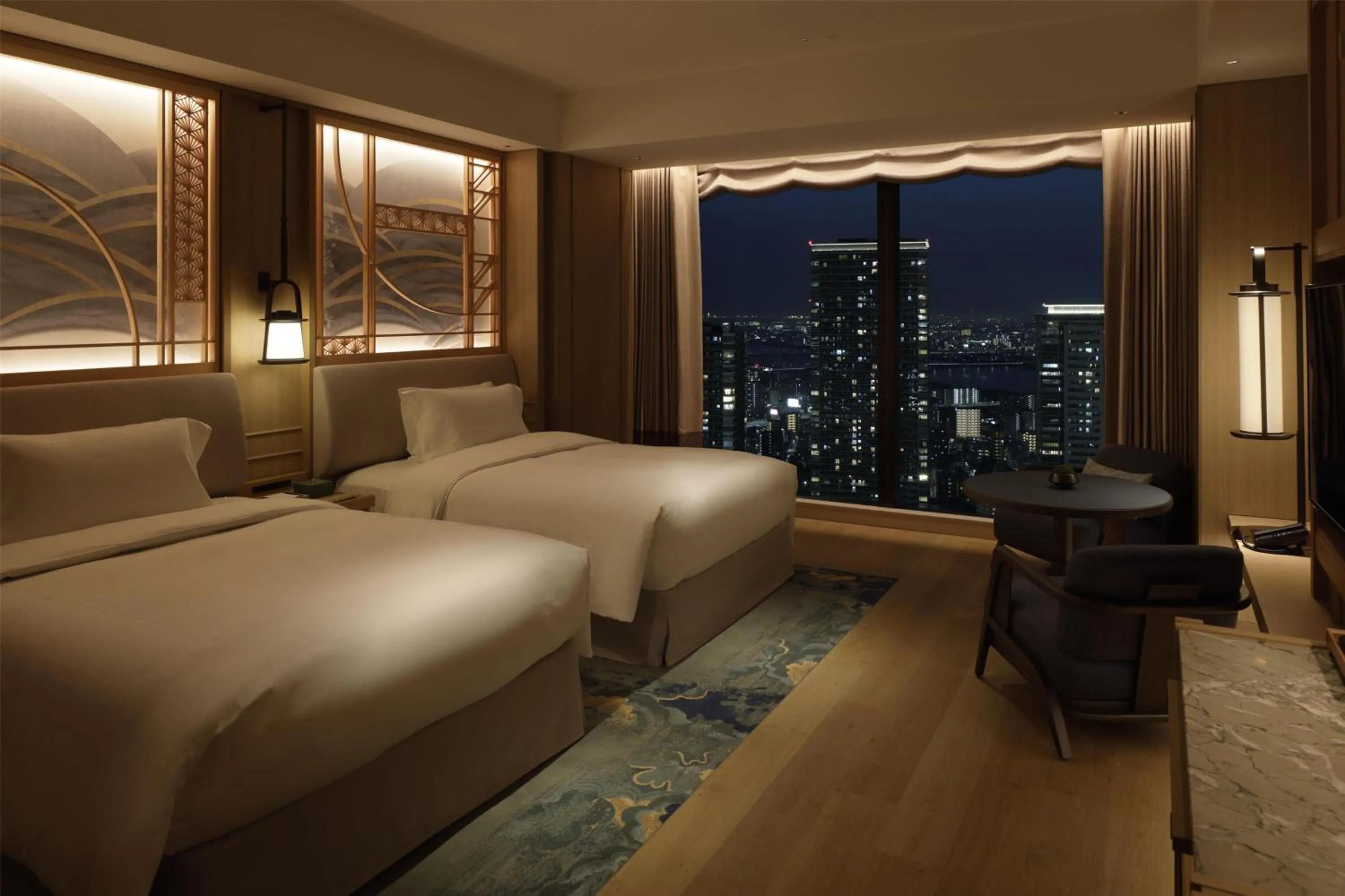 Deluxe Queen Room with Two Queen Beds in Waldorf Astoria Osaka