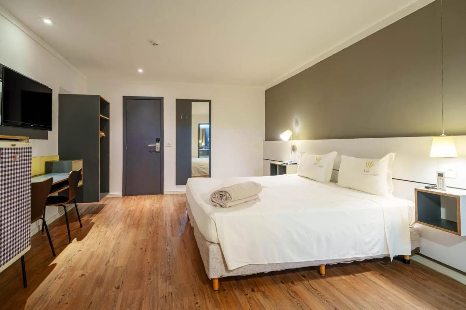 Suite in Uniclass Hotel Pinheiros