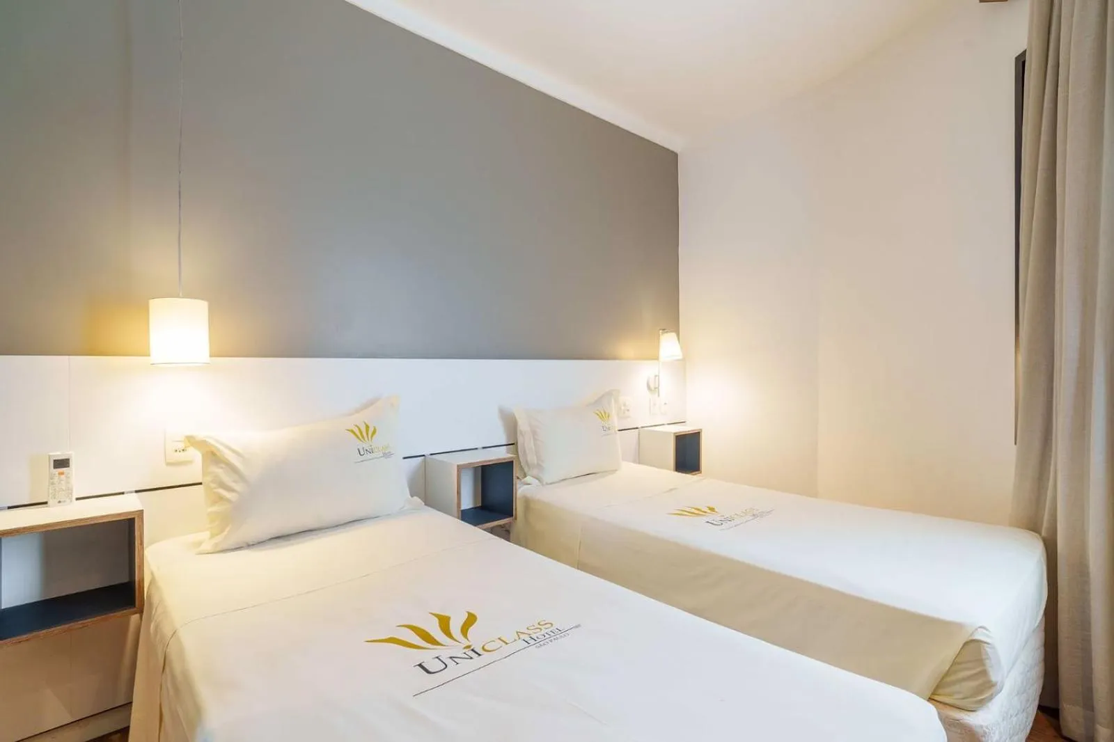 Twin Room in Uniclass Hotel Pinheiros