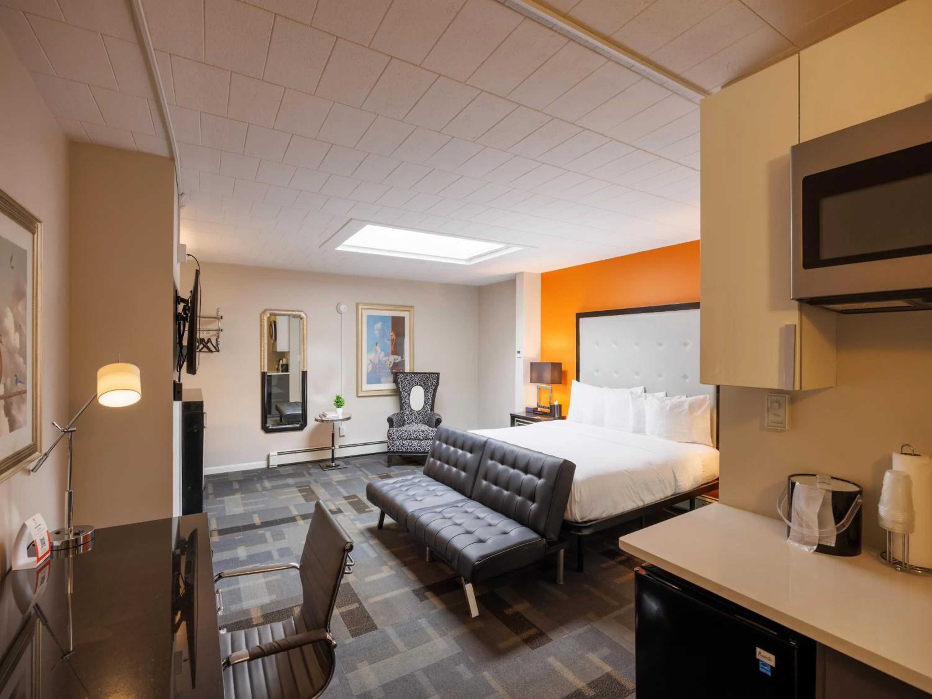 King Studio with Sofa Bed in Hotel Royal Oak