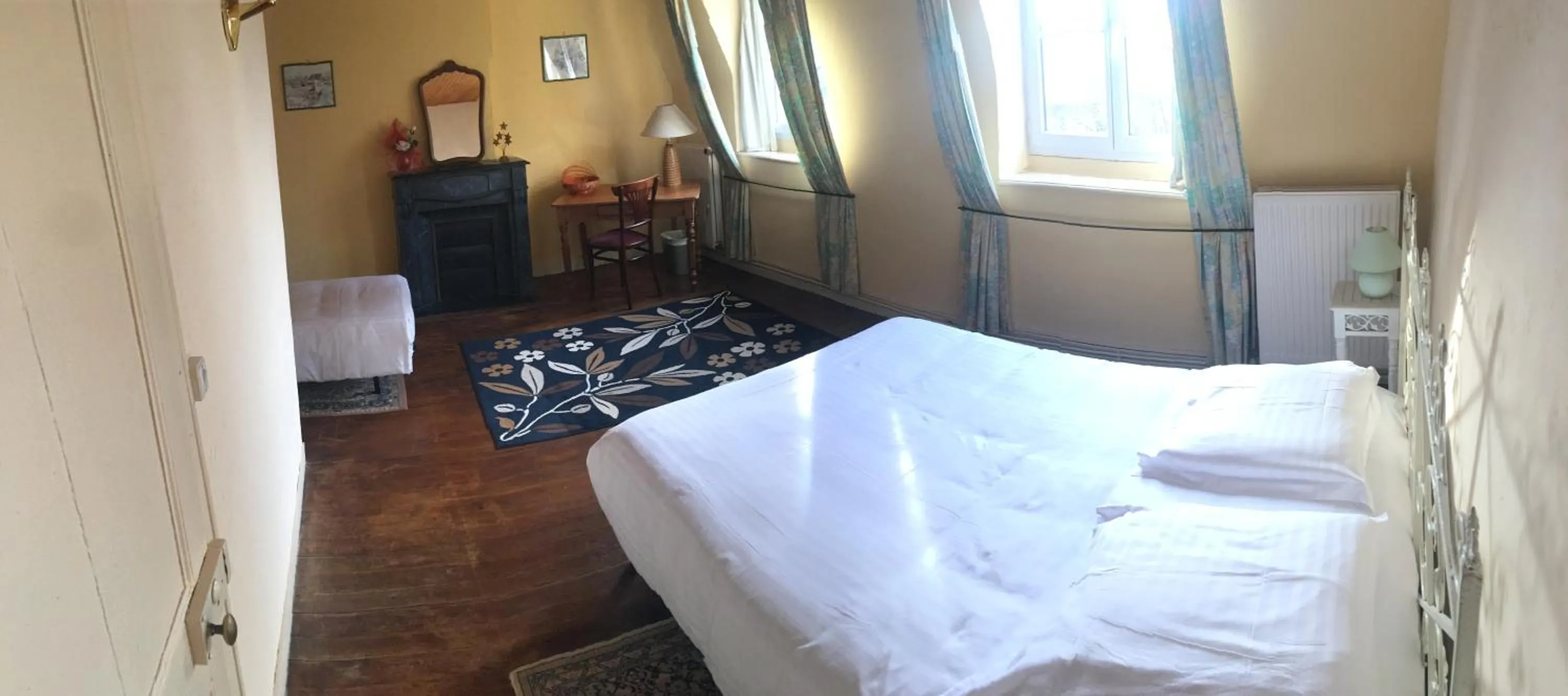 Family Suite in Chateau De Grosfy