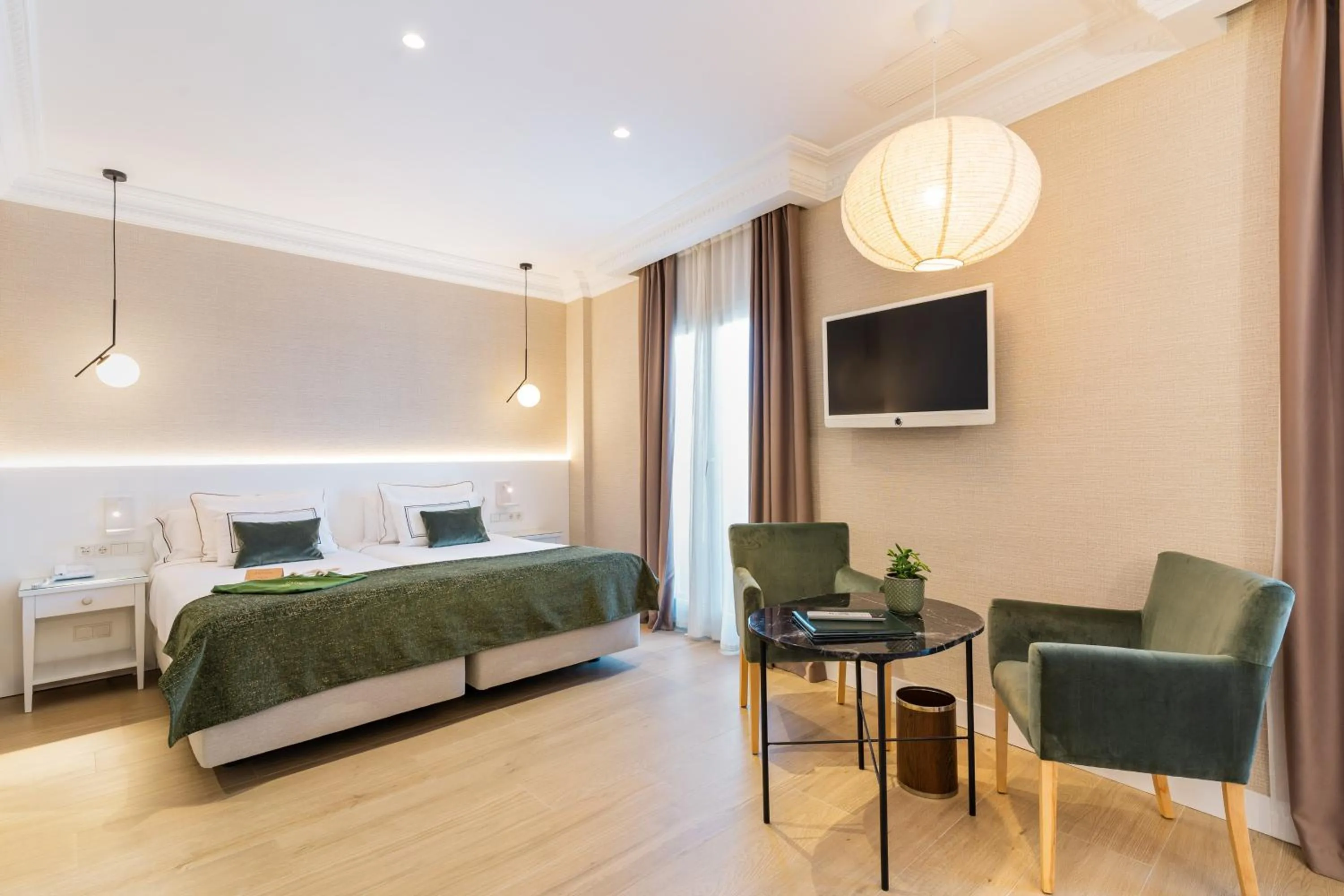Executive Junior Suite in Melia Plaza Valencia
