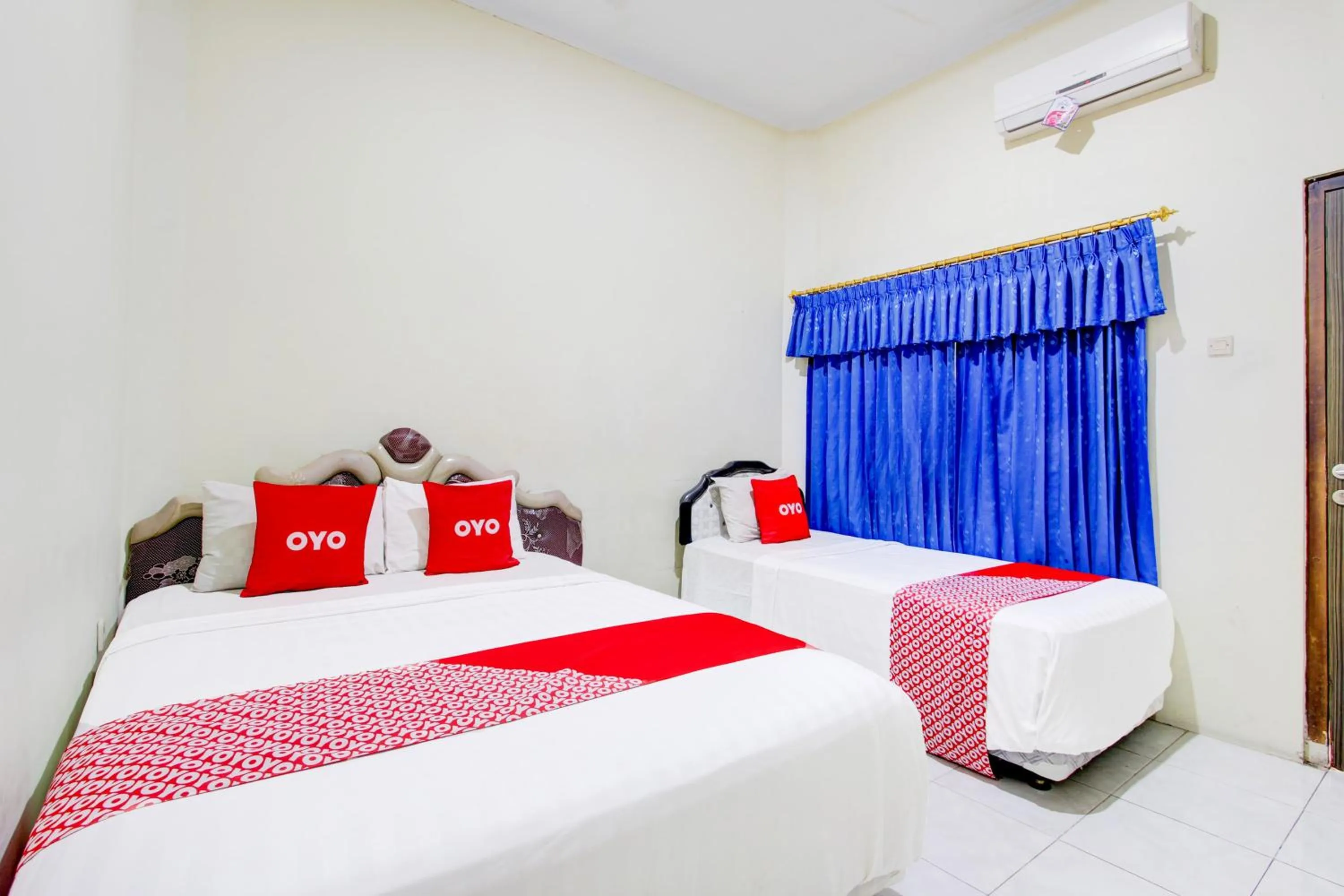 Superior Triple Room in Hotel O Jalan Malioboro Near Stasiun Tugu Yogyakarta Formerly Hotel Baru