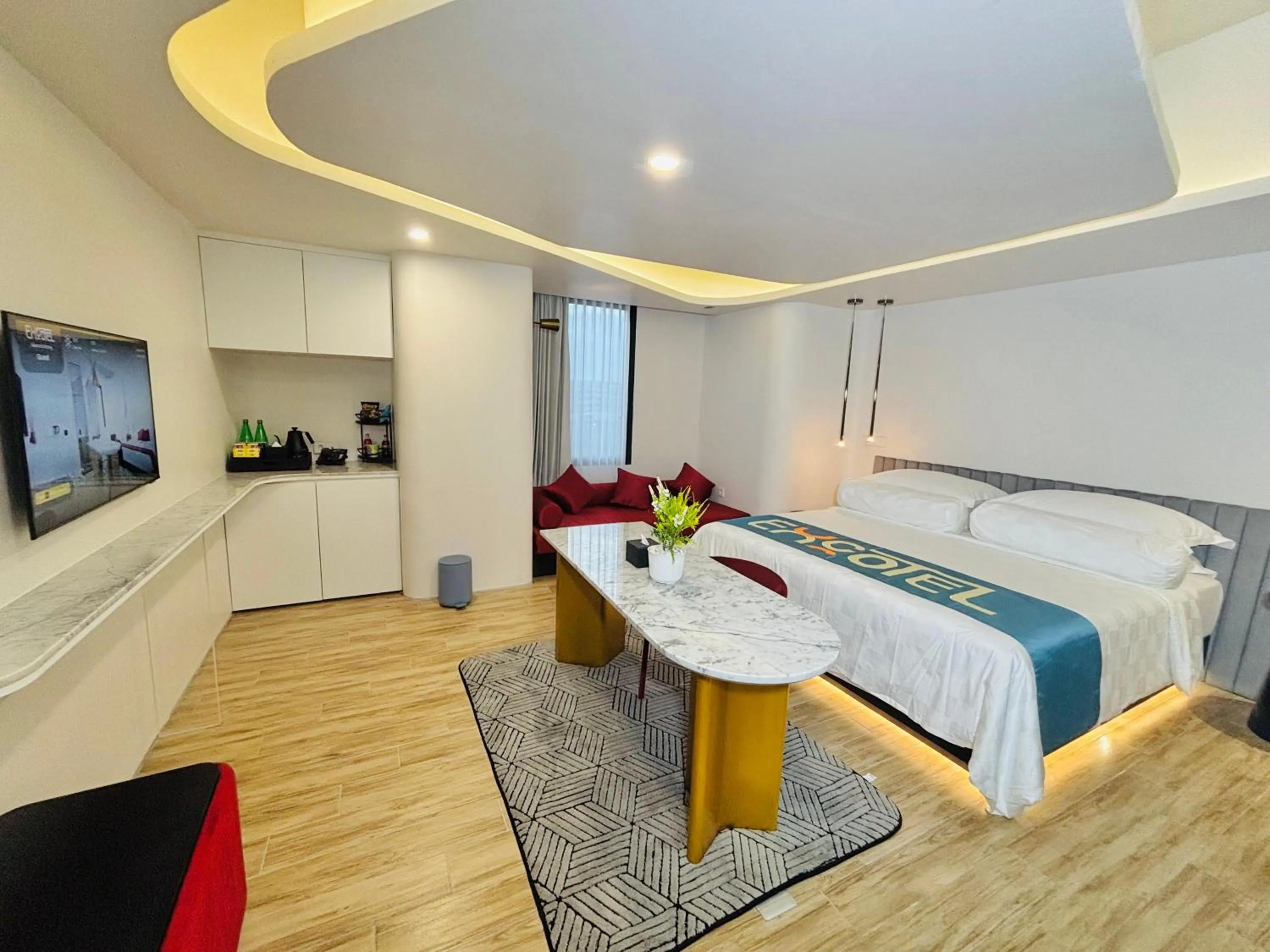 King Suite in EXCOTEL Design Hotel Surabaya