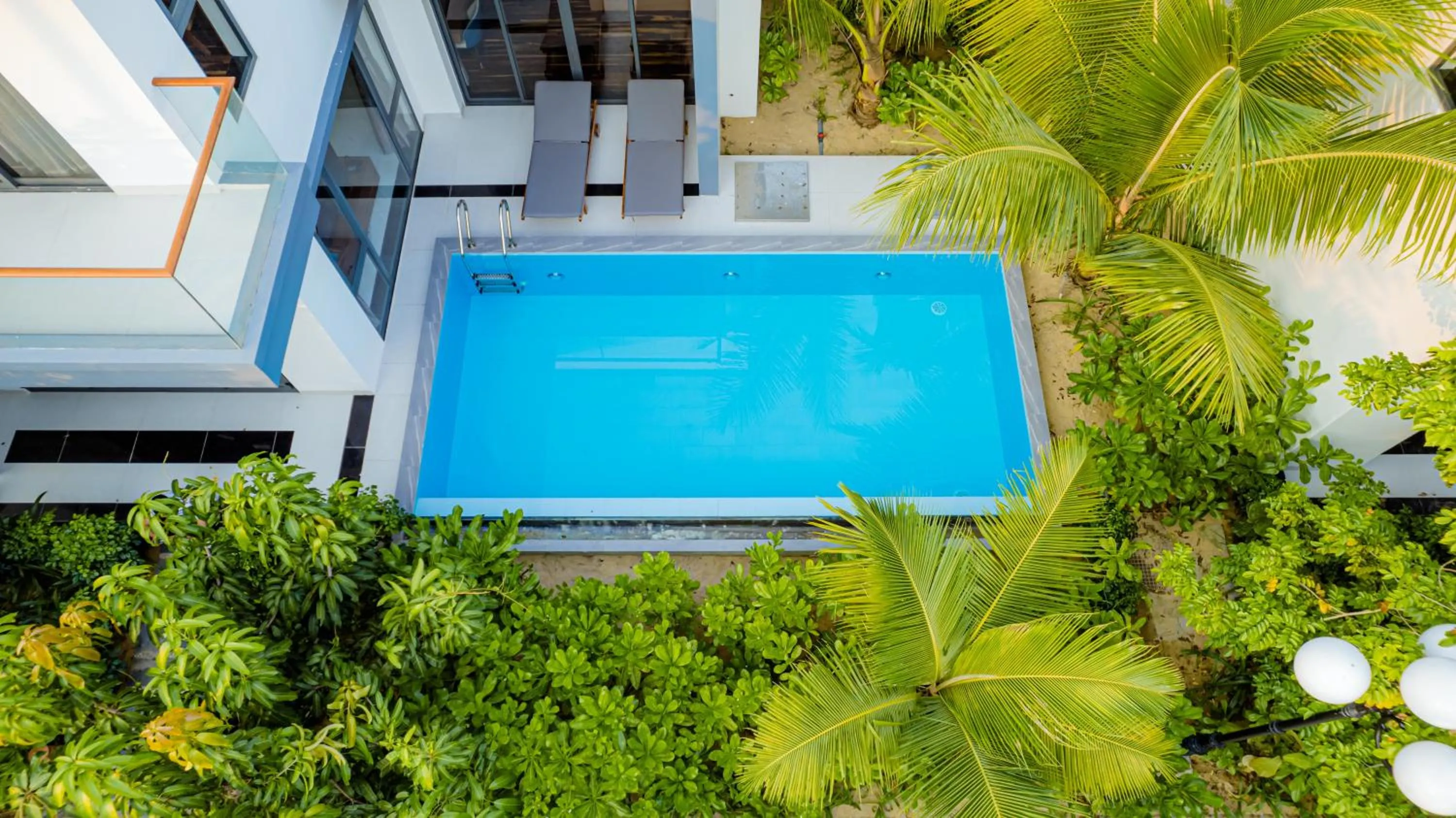 Villa 2-bedroom Garden View Pool in Langco Bay Retreat