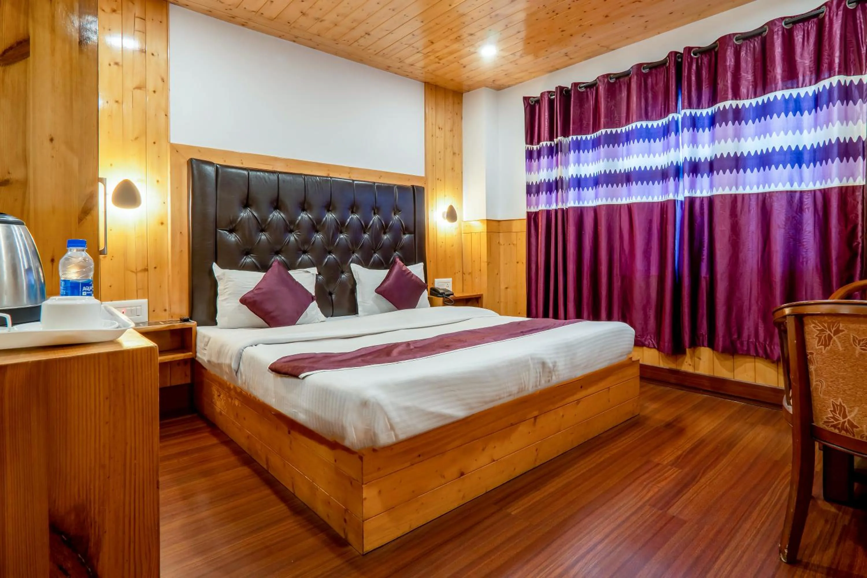 Deluxe Double Room in Windsor the mall