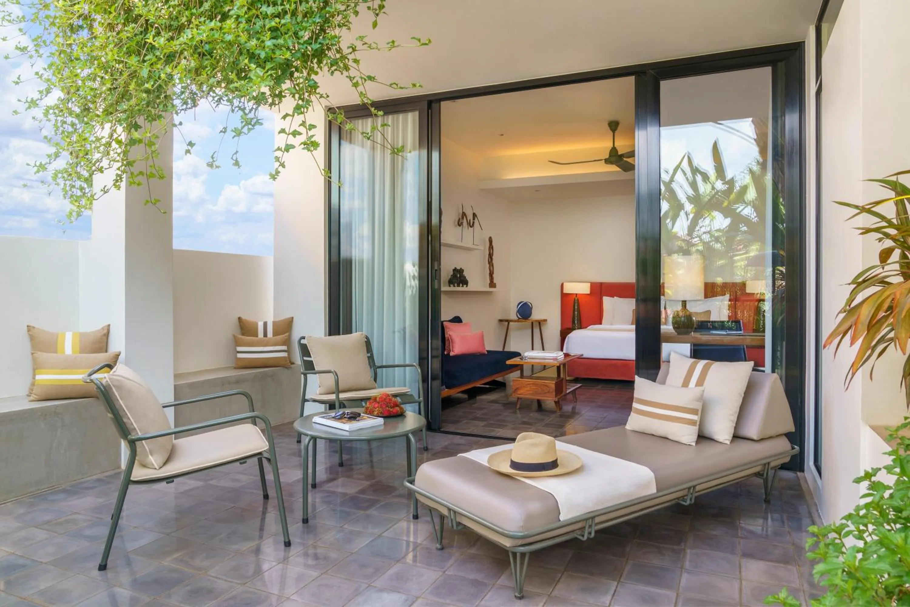 Double Room with Terrace - Free Mini-bar in Viroth's Hotel