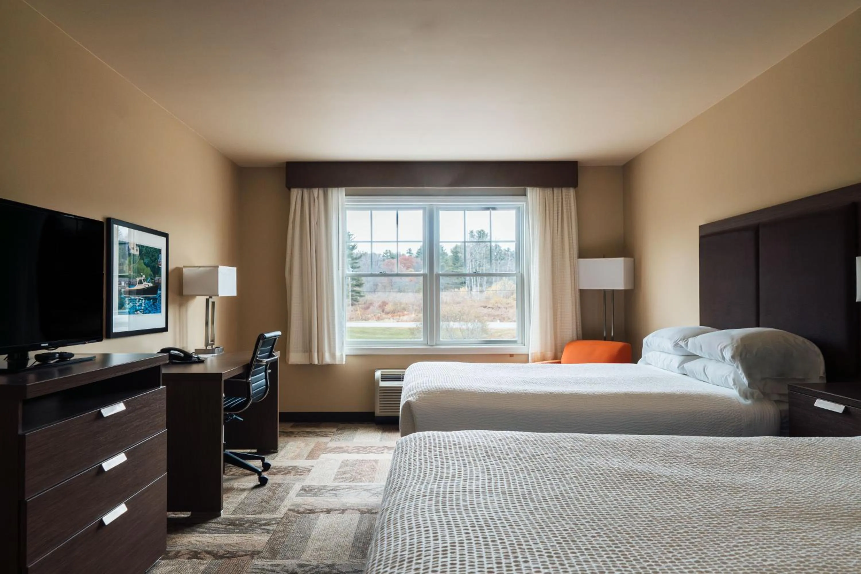 Deluxe Double Room in Belfast Harbor Inn