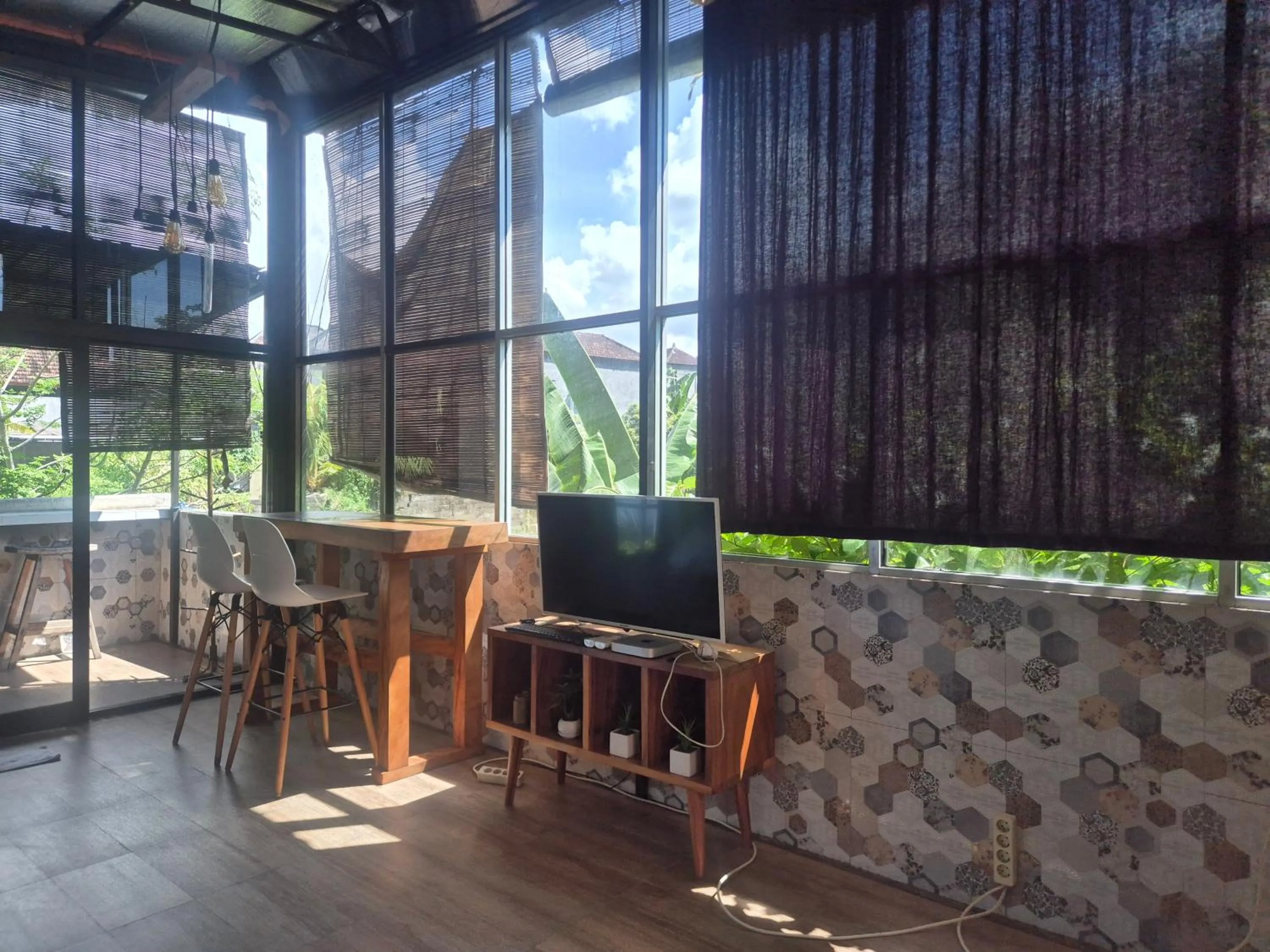 Apartment with Balcony in The Paica